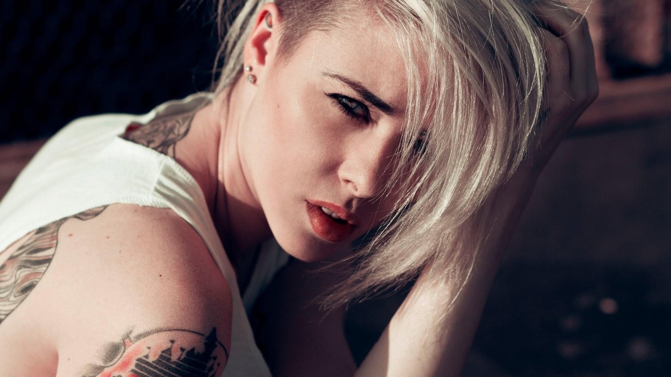 alysha nett, , , , , , , face, , , , , 