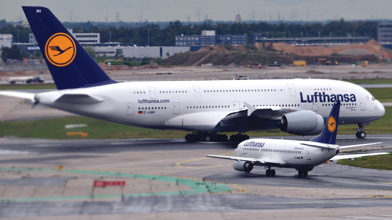 , , lufthansa, boeing 737, , airbusa a380, airbus, a380