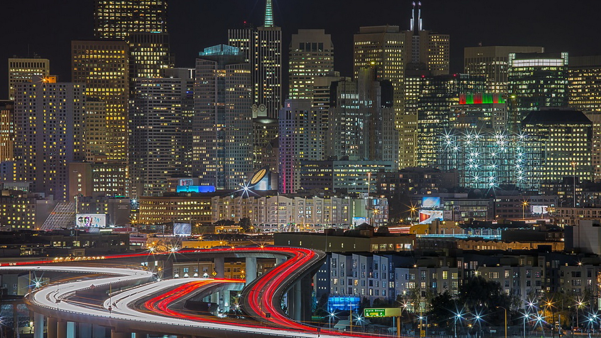 Город огней. Сан Паулу небоскребы. Midnight San Francisco. Город кат моджу. Ночной город небоскребы дорога иллюминация фото широкоформатные.