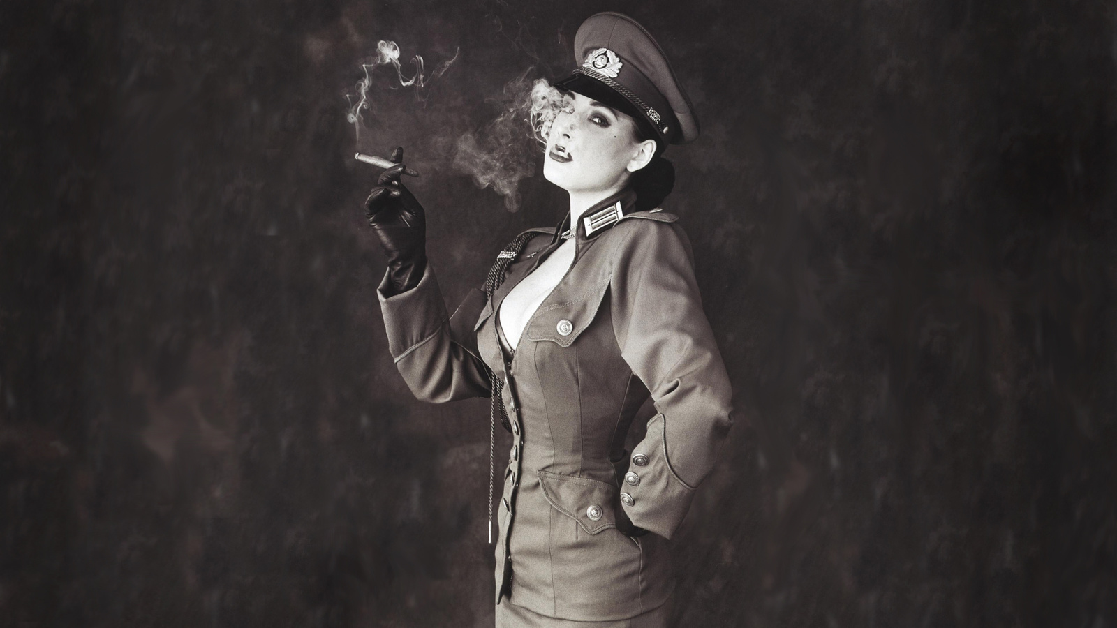 dita von teese, , , , , , , , black, white, photo, brunetka, shape, cigar, smoke