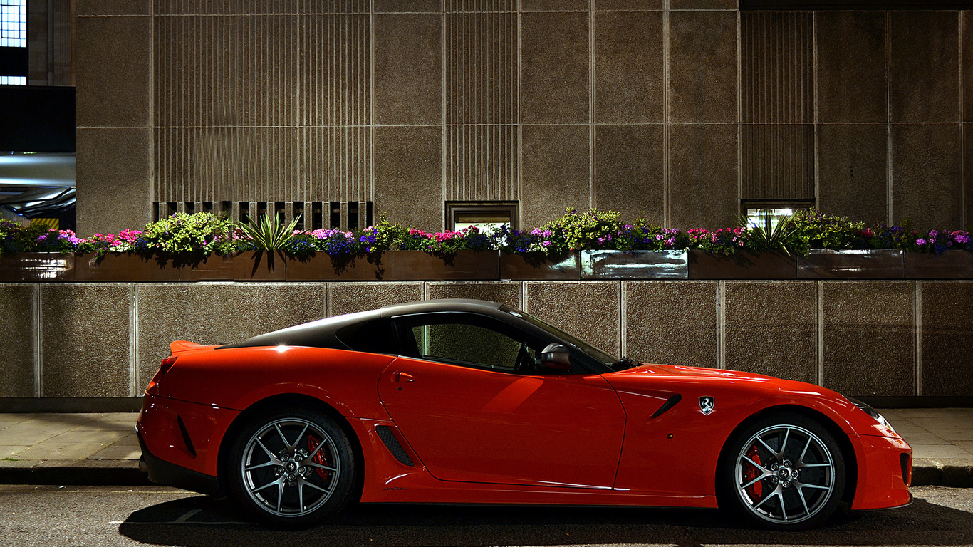 ferrari, 599, gto, red, street, night, road, flowers, light