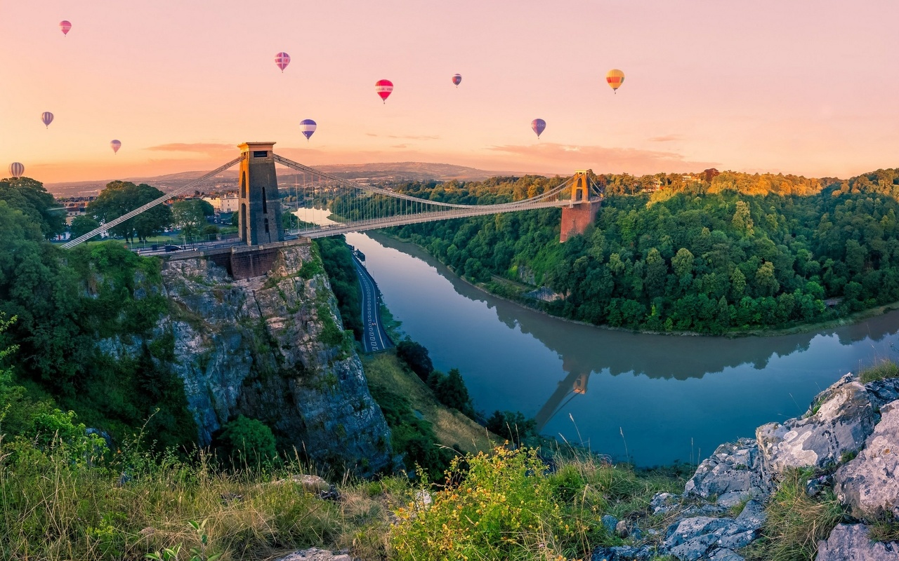 globos, river, bridge, sky