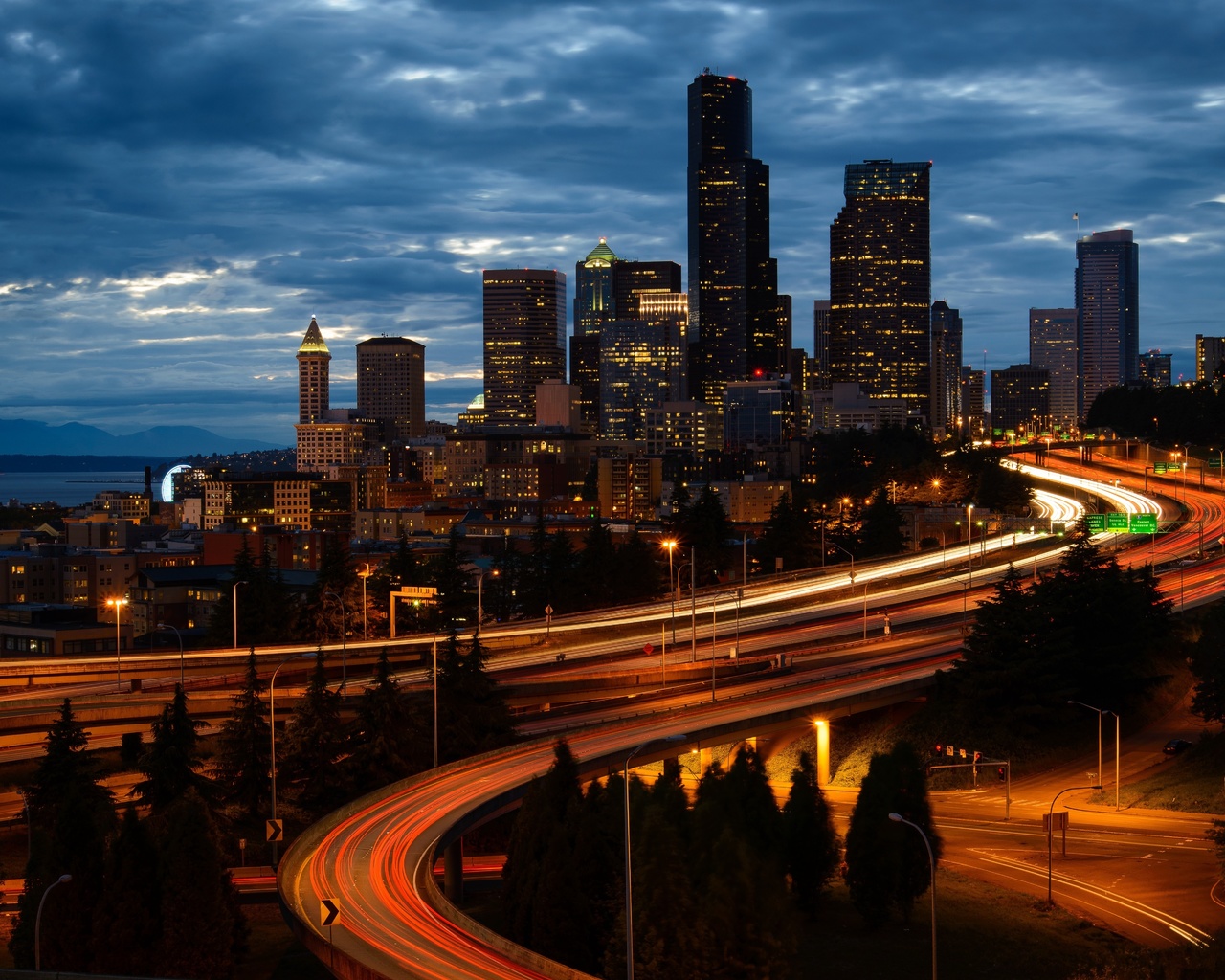 jose rizal park, seattle, sunset