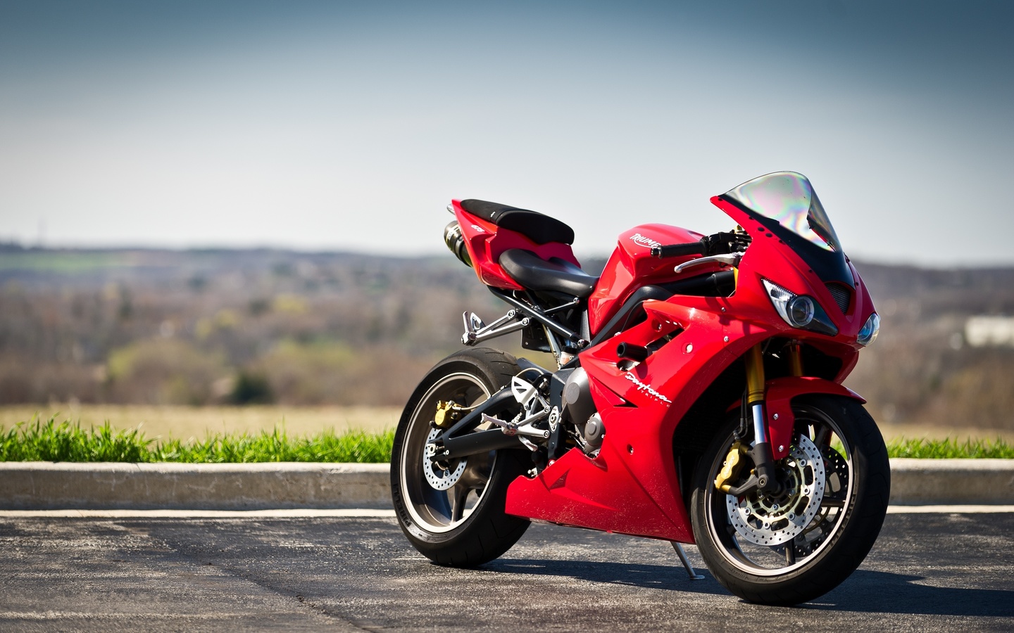 deuteron, grass, red, sidewalk, motorcycles, triumph