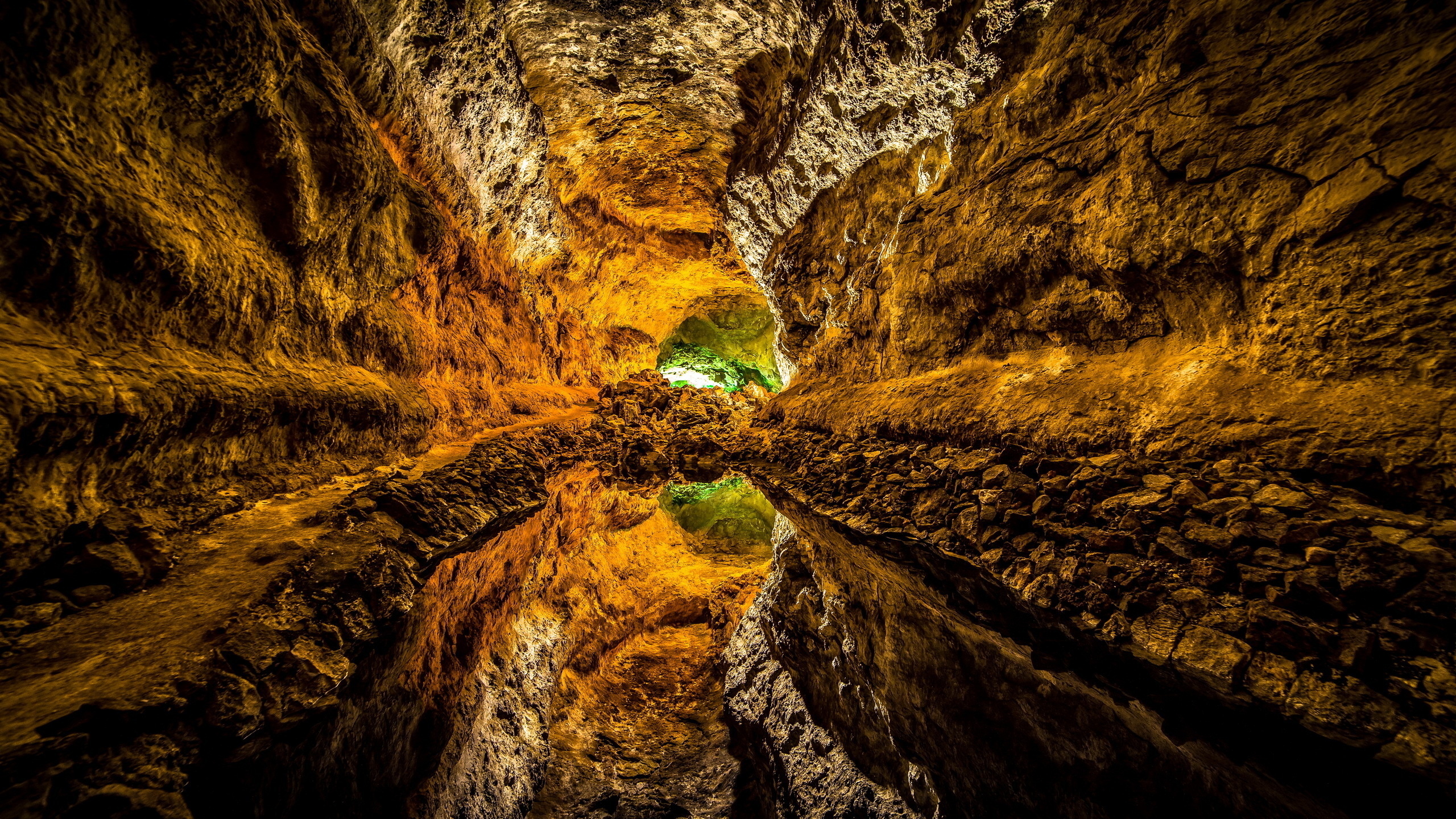 cueva de los verdes, , 