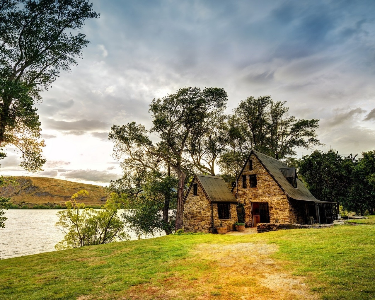 cottage, grass, tree, river, water