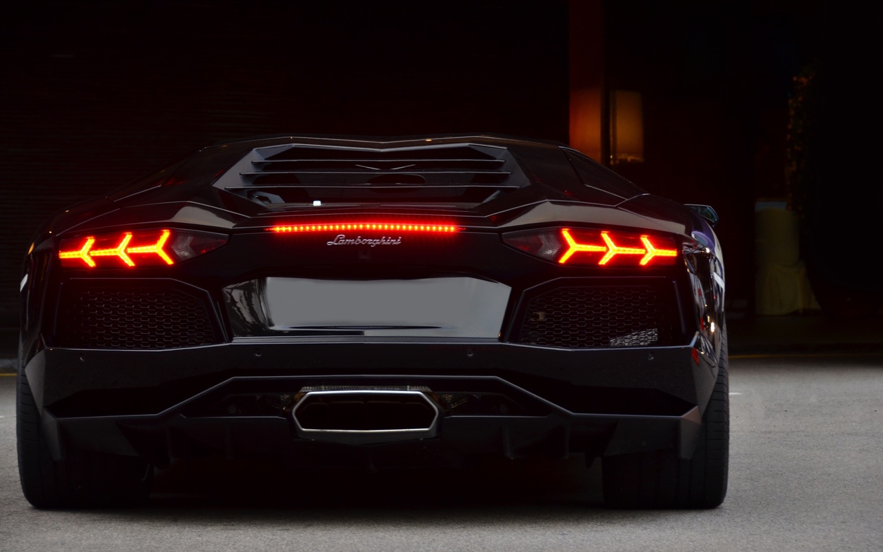 lp700-4, back, aventador, aventado, lamborghini, black, , http://www.nastol.com.ua/auto/165700-lamborgini-superkar-stopy-temnyj-fon.html