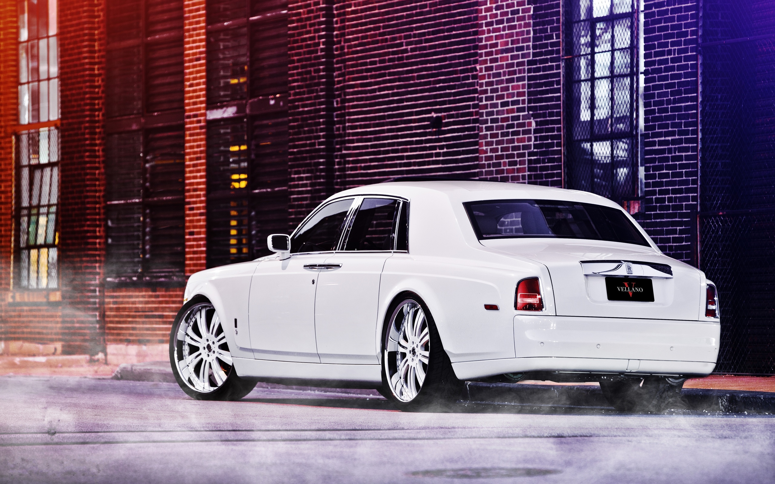 street, phantom, white, rolls royce