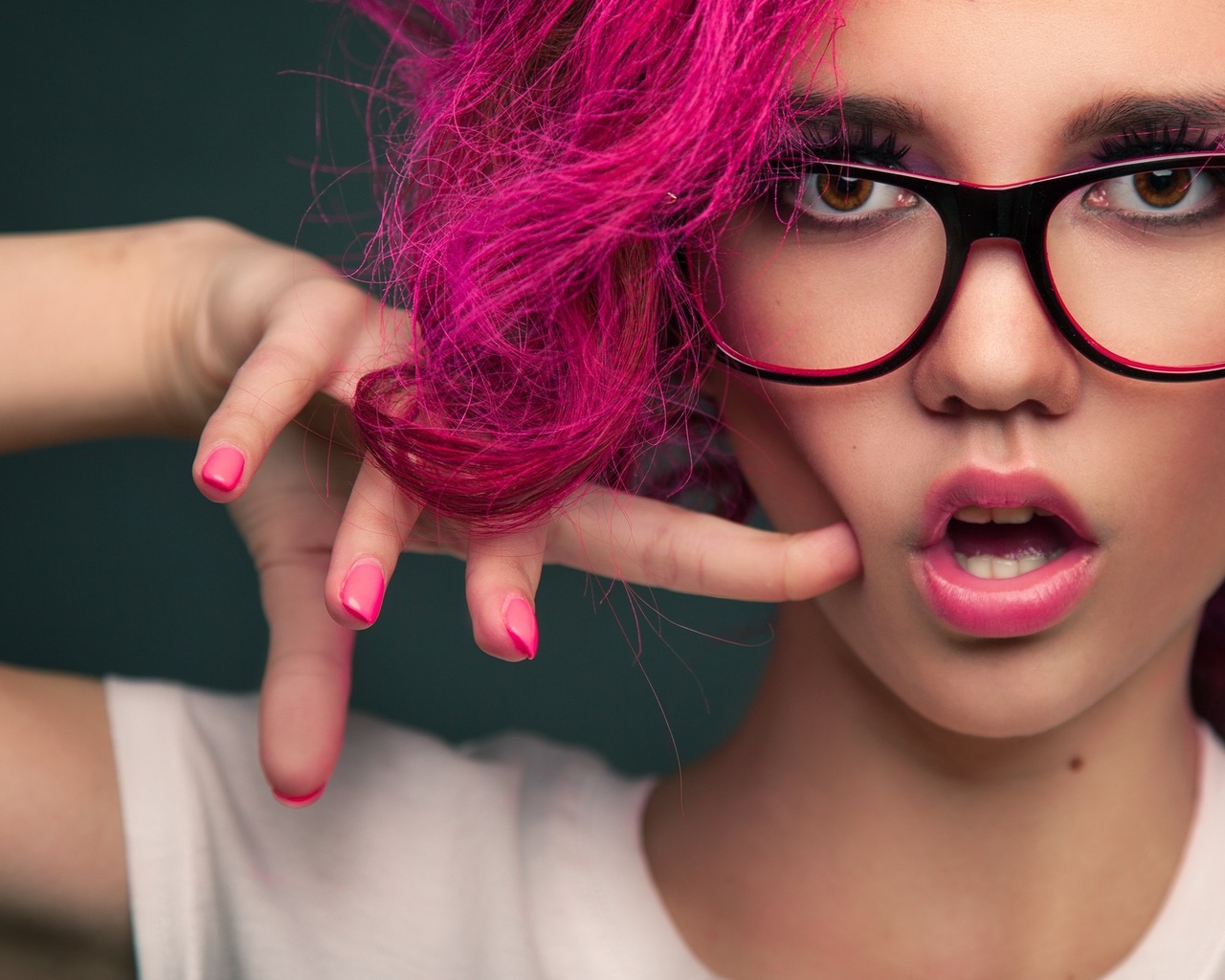 elizabeth broflovski, women, model, face, portrait, dyed hair, glasses, , , , , 