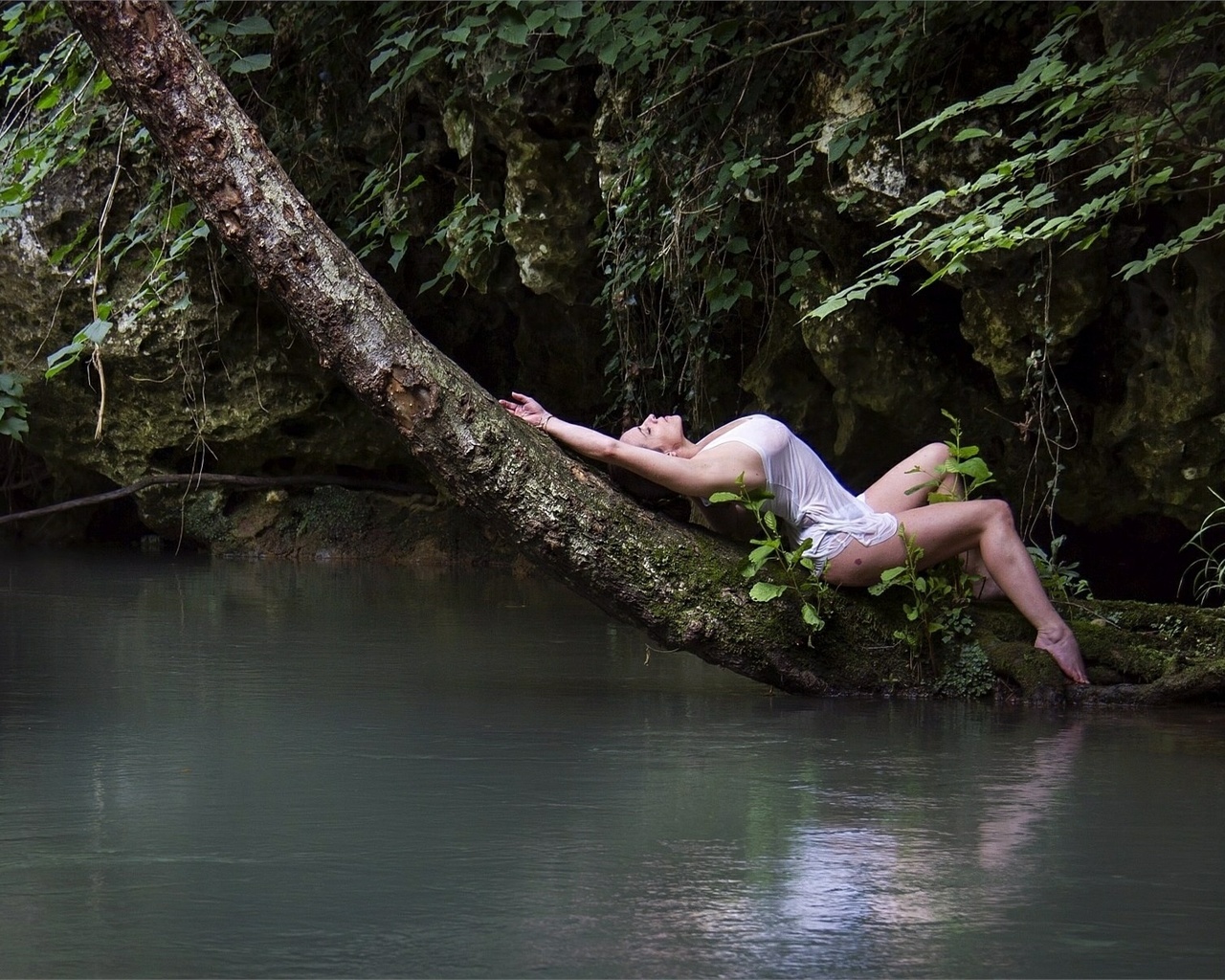 girl, resting, tree, river, , , , , , 