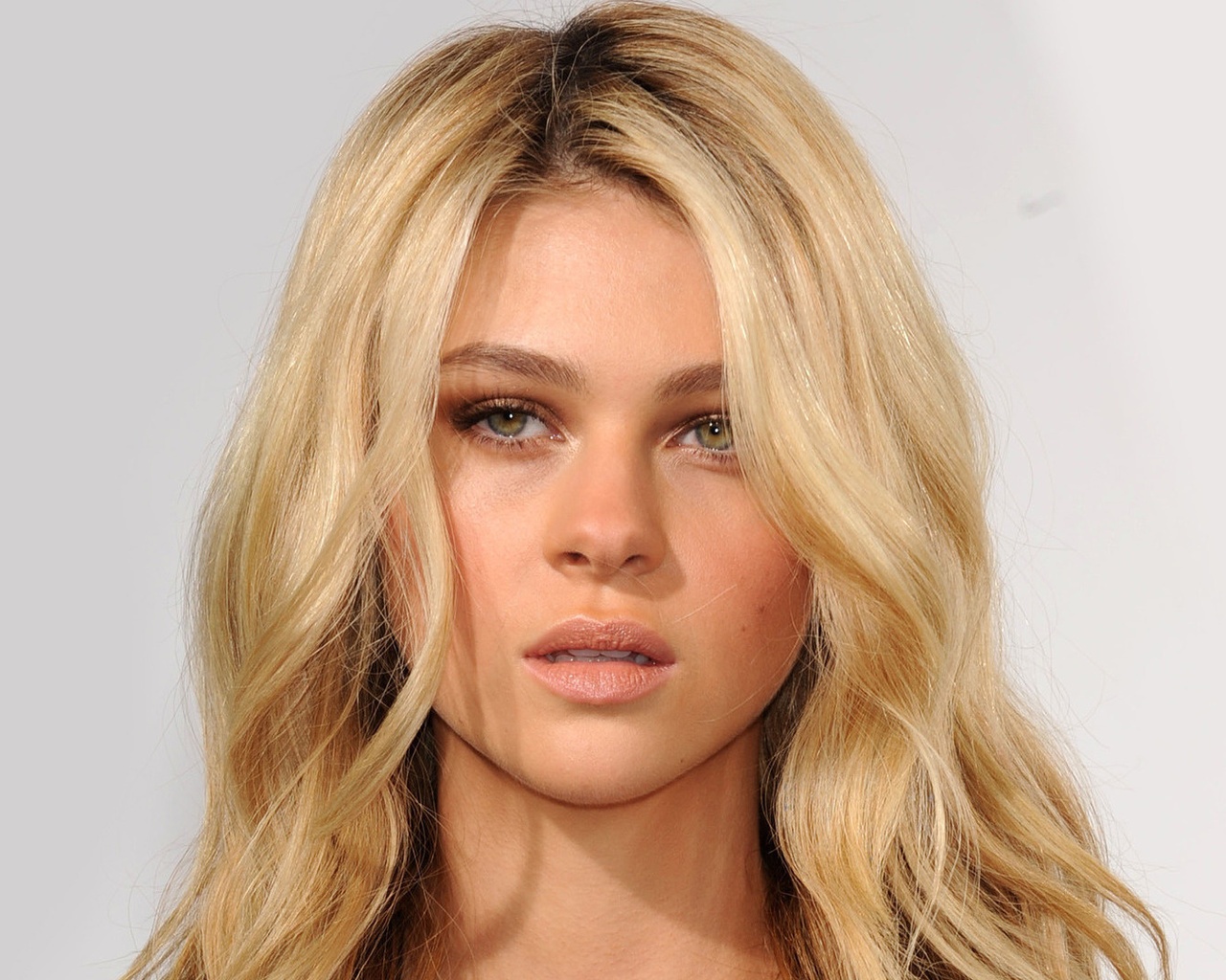 nicola peltz, girl