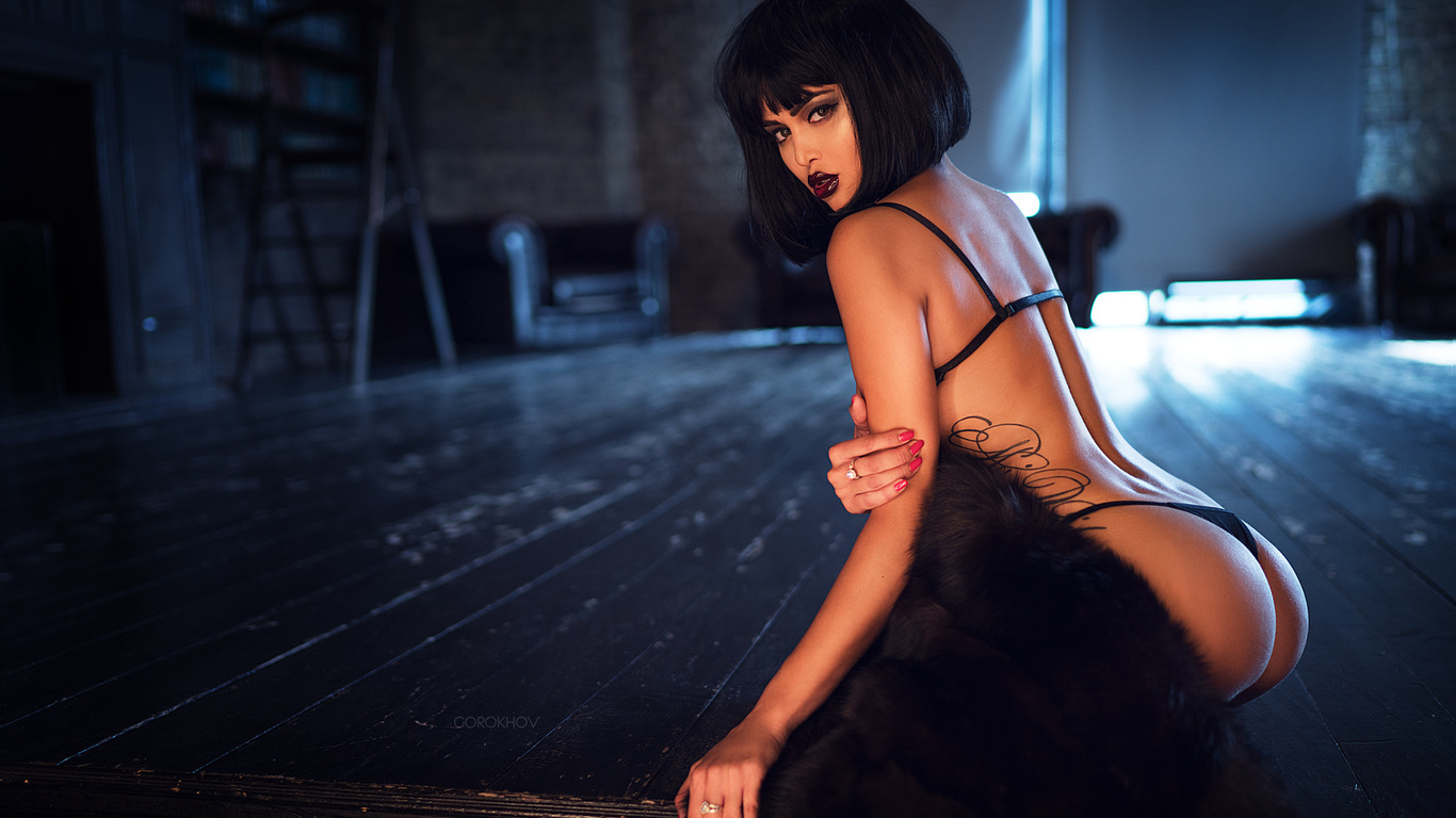 women, brunette, black lingerie, ass, tattoo, makeup, short hair, red nails, back, wooden surface, looking at viewer, ivan gorokhov, black hair, nita kuzmina,  , 