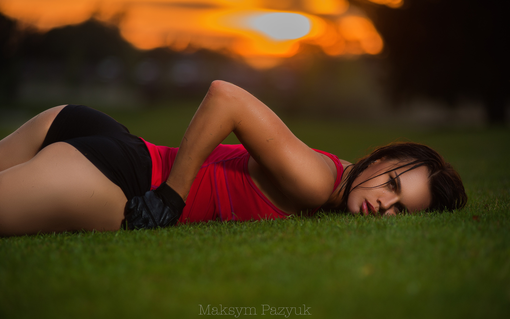 women, model, brunette, ass, shorts, gloves, women outdoors, sunset, grass, looking at viewer, wet hair, wet body, water drops, portrait