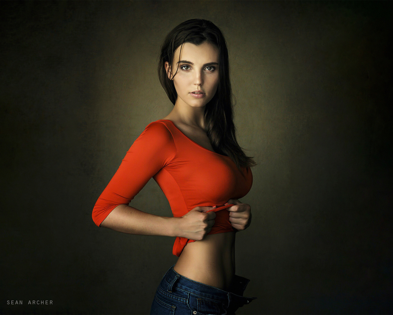 women, portrait, simple background, belly, pants, jeans, brunette, sean archer