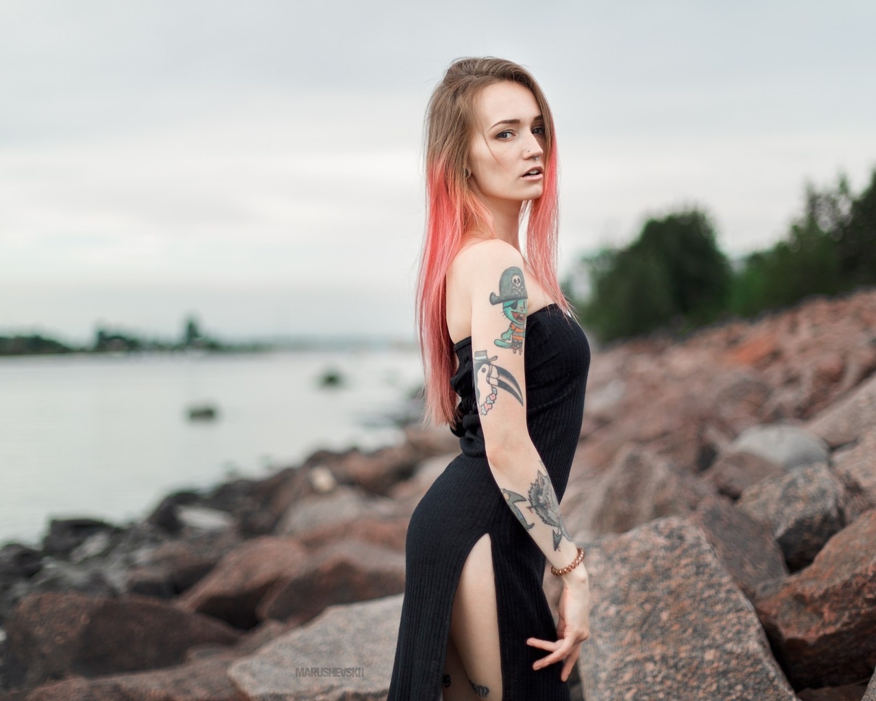 julia tyki, women, skinny, black dress, dyed hair, rocks, sea, tattoos, portrait, nose rings, pierced nose, looking at viewer, long hair, depth of field