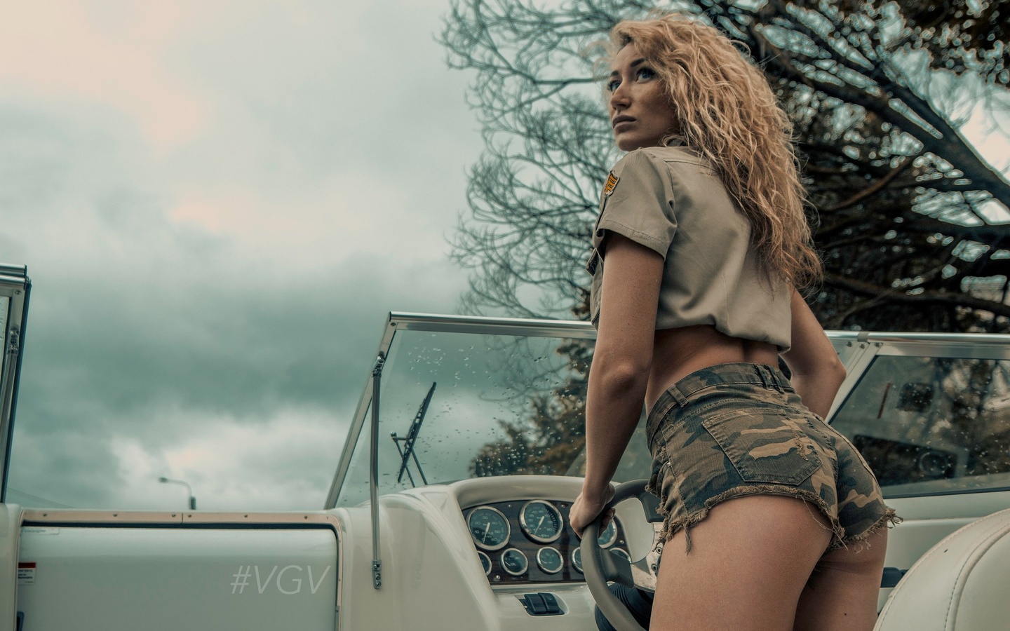 women, boat, short shorts, ass, brunette, curly hair, camouflage, back, looking away, shirt