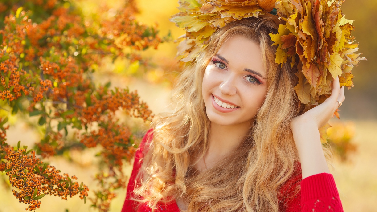 , , , , , , , , autumn, girl, blonde, make-up, a smile, a look, a wreath, leaves, ,,,,