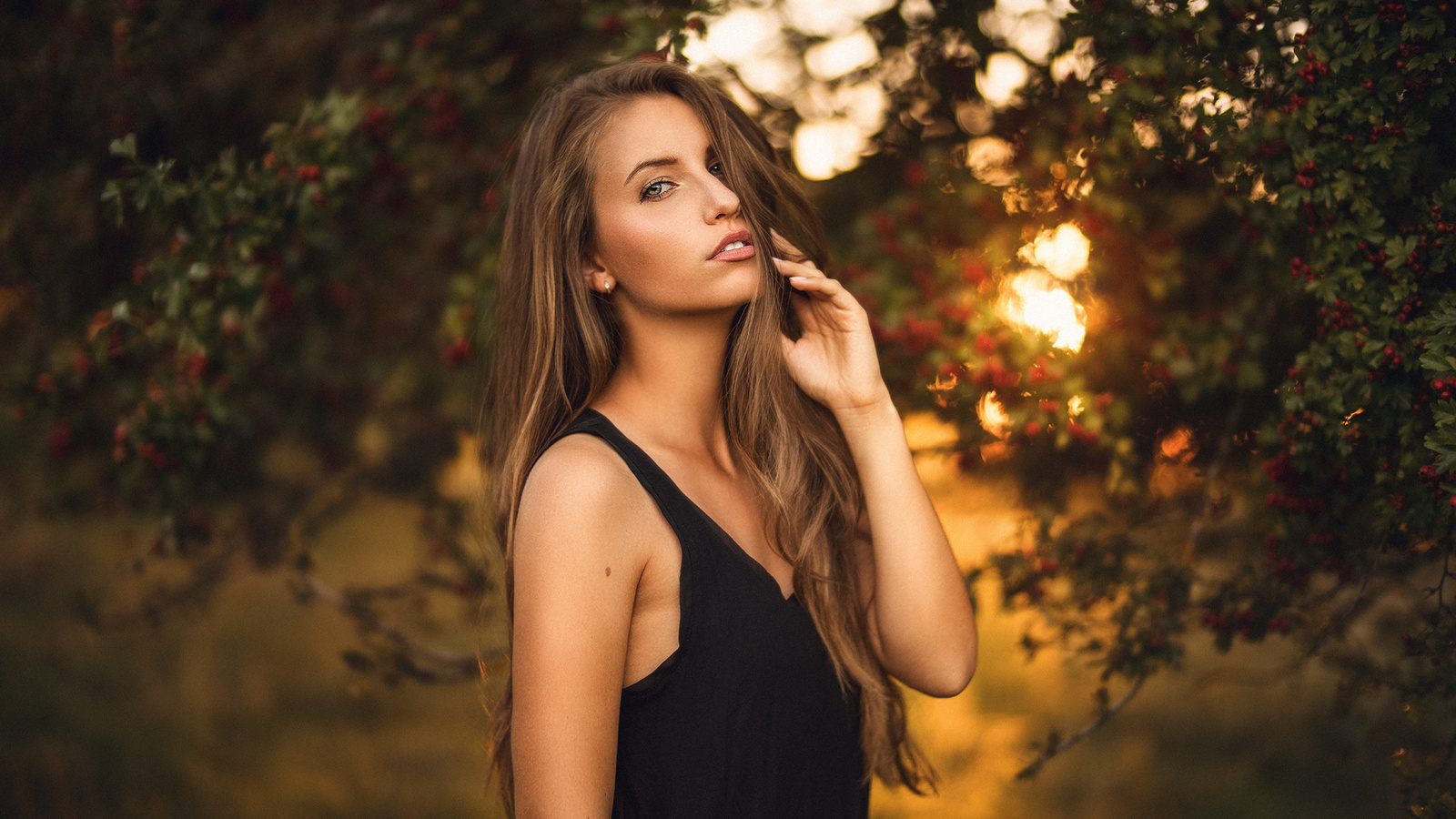 women, portrait, women outdoors, face, long hair, depth of field, martin kuhn, sunlight