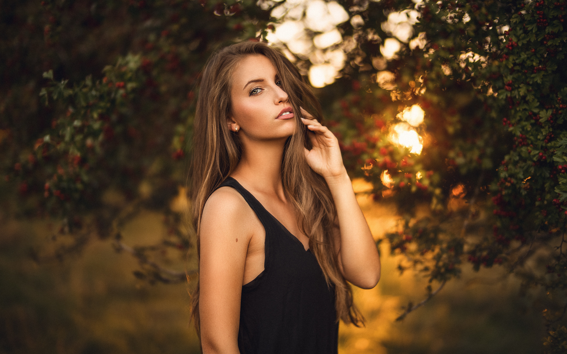 women, portrait, women outdoors, face, long hair, depth of field, martin kuhn, sunlight