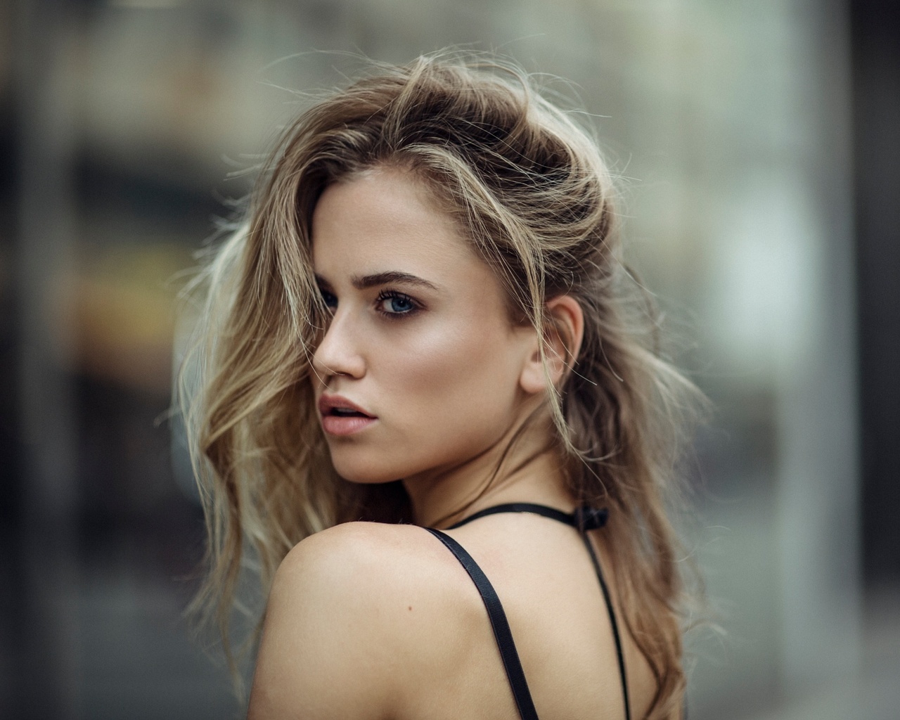 weronika sochacz, women, blonde, face, portrait, depth of field