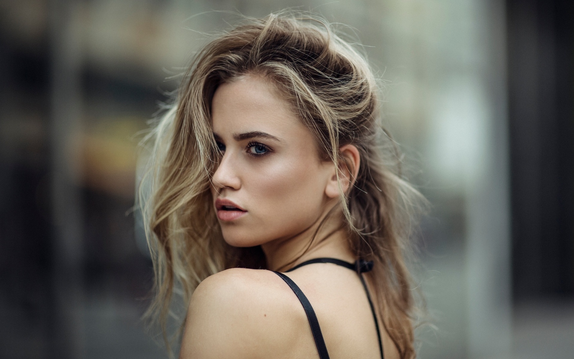 weronika sochacz, women, blonde, face, portrait, depth of field