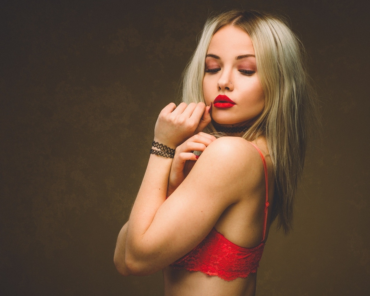 alicja sedzielewska, women, blonde, portrait, red bras, red lipstick, simple background, choker, pierced nose, face