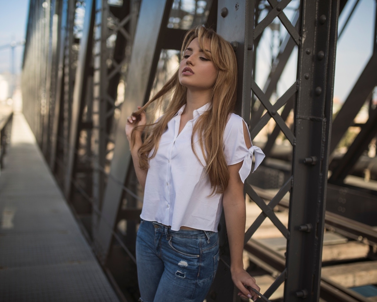 carolina camacho, women, blonde, pants, jeans, shirt, depth of field, portrait