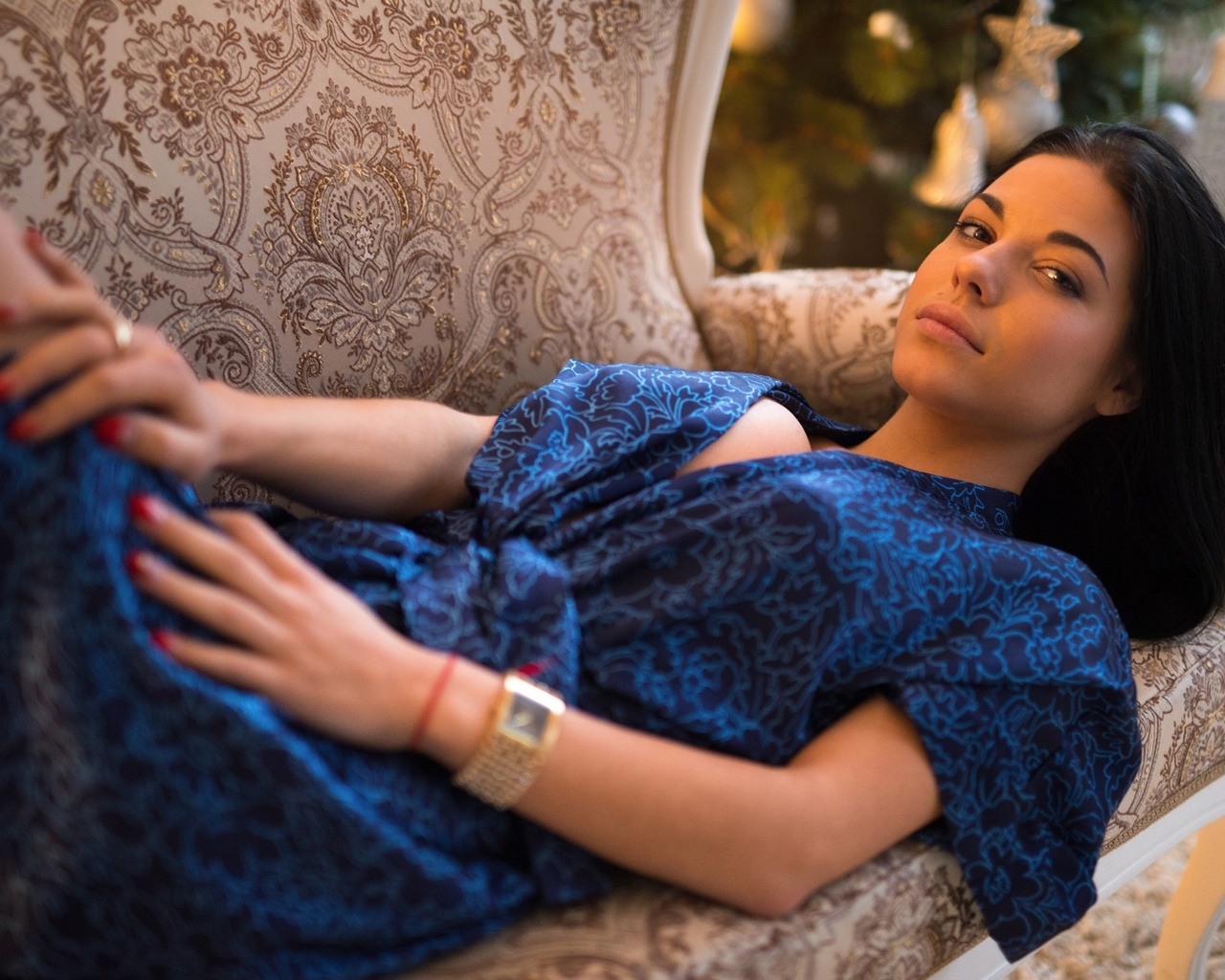 marina shimkovich, women, couch, lying on back, red nails, cleavage, portrait, , ,   , , , ,  