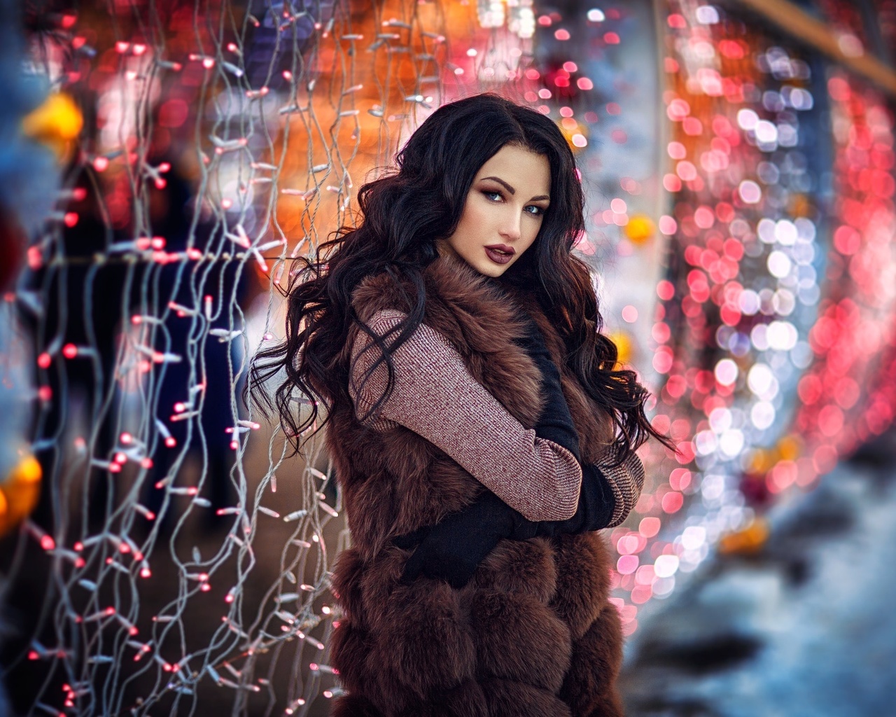 margarita jvoryj, women, portrait, fur, gloves, depth of field, , , , , , 