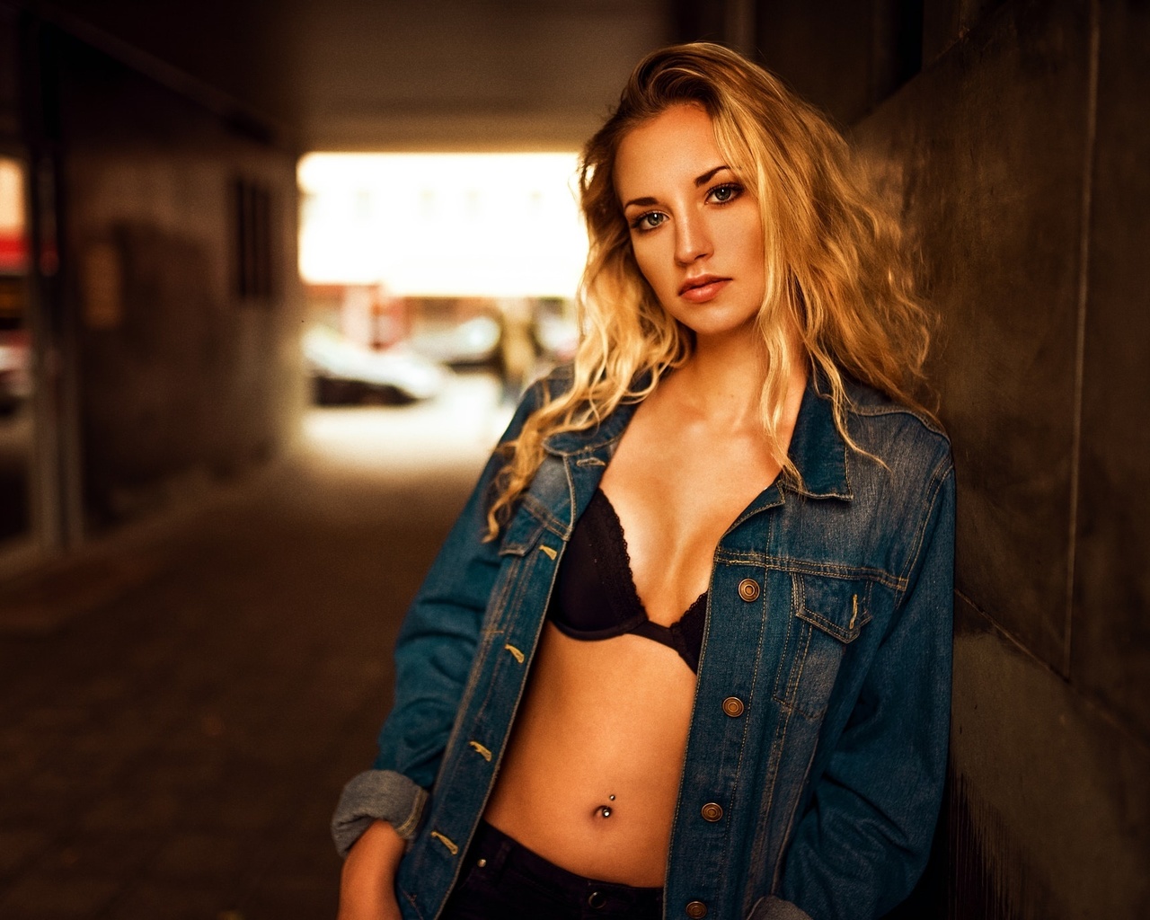 women, blonde, portrait, black bras, belly, denim, depth of field, pierced navel, miro hofmann