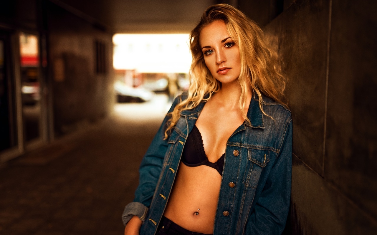 women, blonde, portrait, black bras, belly, denim, depth of field, pierced navel, miro hofmann