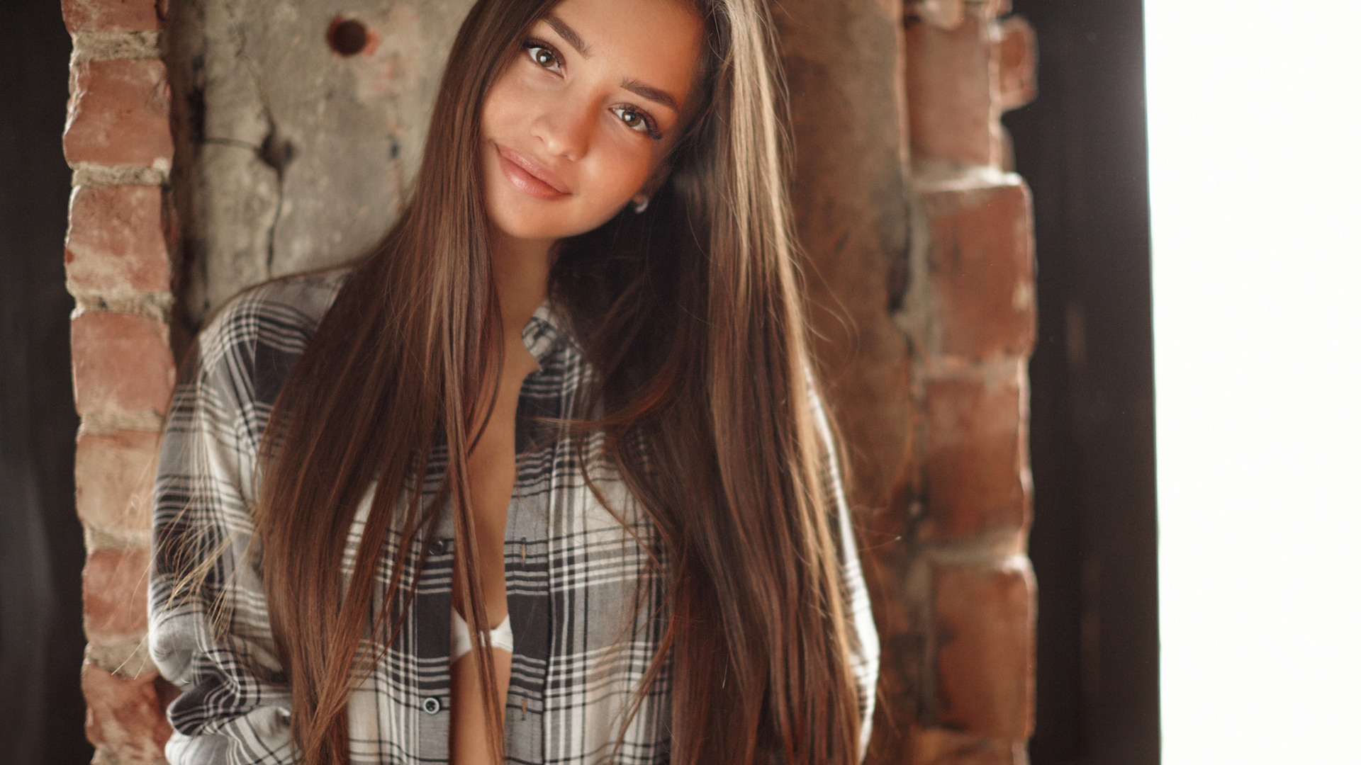 women, portrait, wall, straight hair, bricks, white bra, tanned, shirt, open shirt, smiling