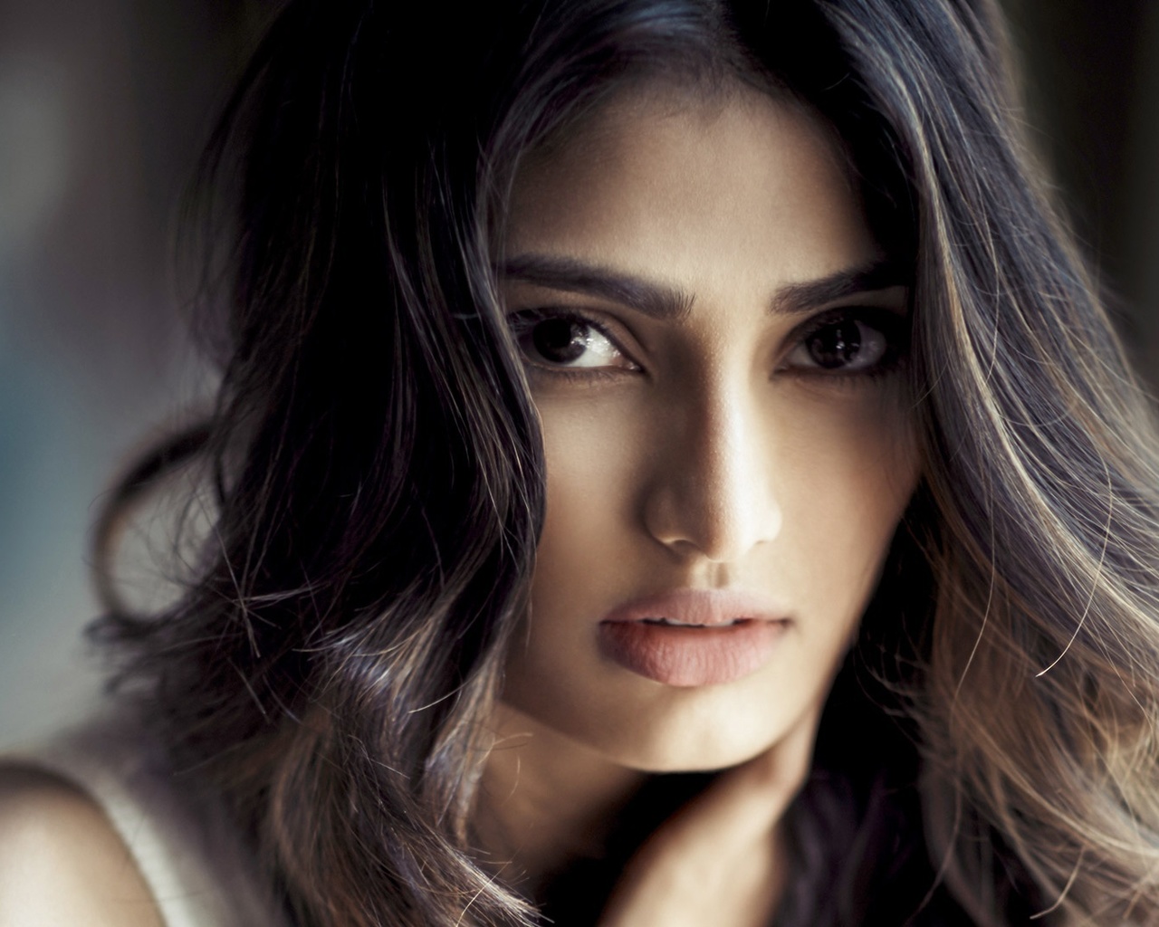 athiya shetty, woman, brunette, long hair, bollywood