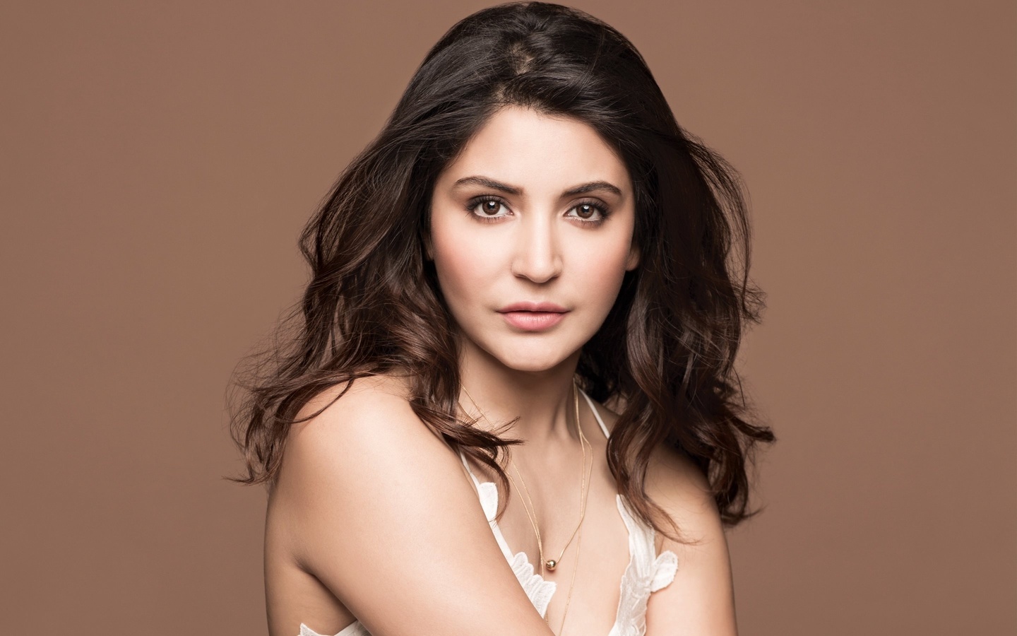 anushka sharma, face, girl, eyes, brunette, , actress, smile, pretty, hair, sexy, , celebrity, bollywood, pose, beauty, cute, , model, indian, , lips, beautiful