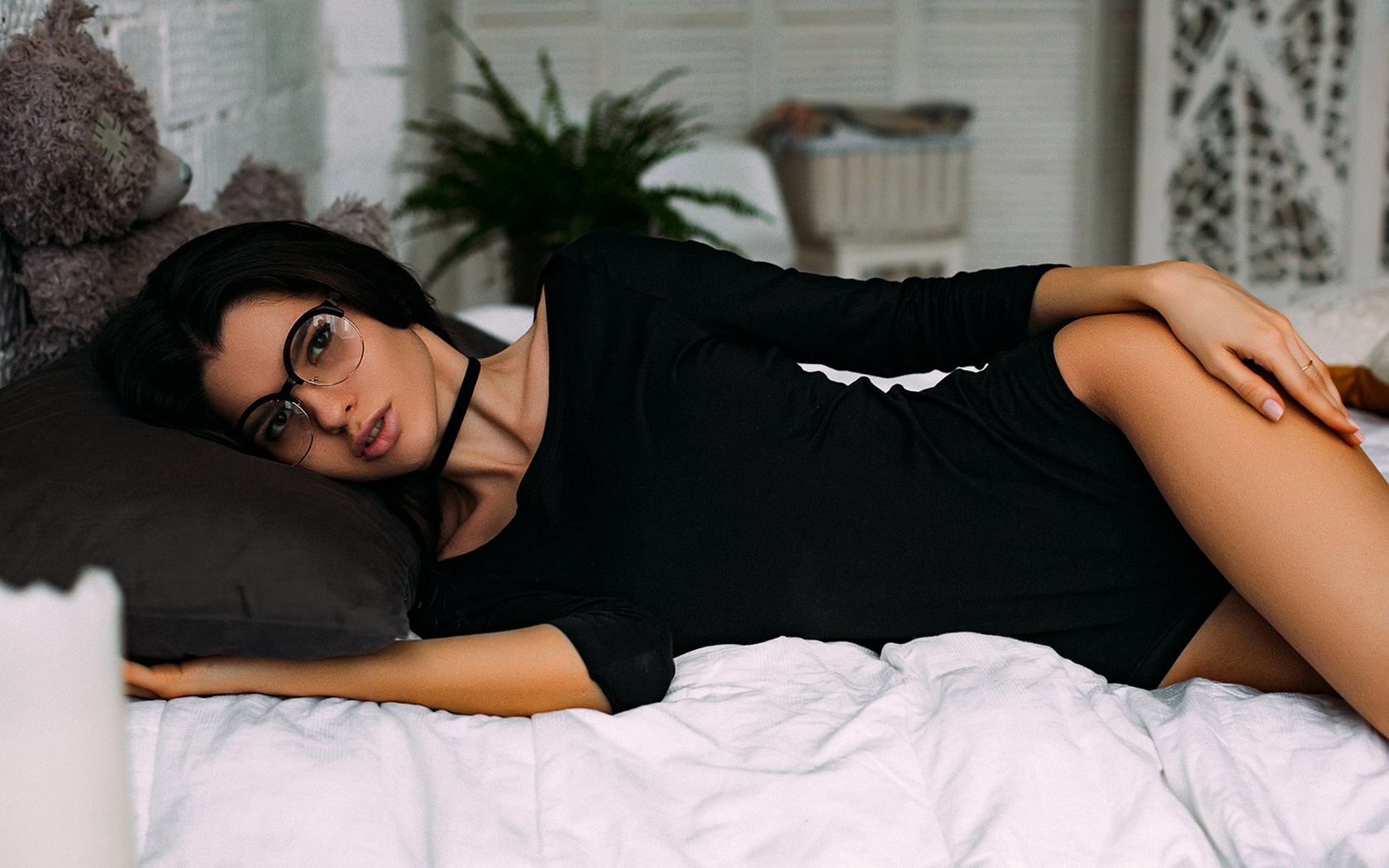 women, brunette, in bed, glasses, leotard, choker, teddy bears, portrait, women with glasses, , , , ,  , ,  , ,   ,  