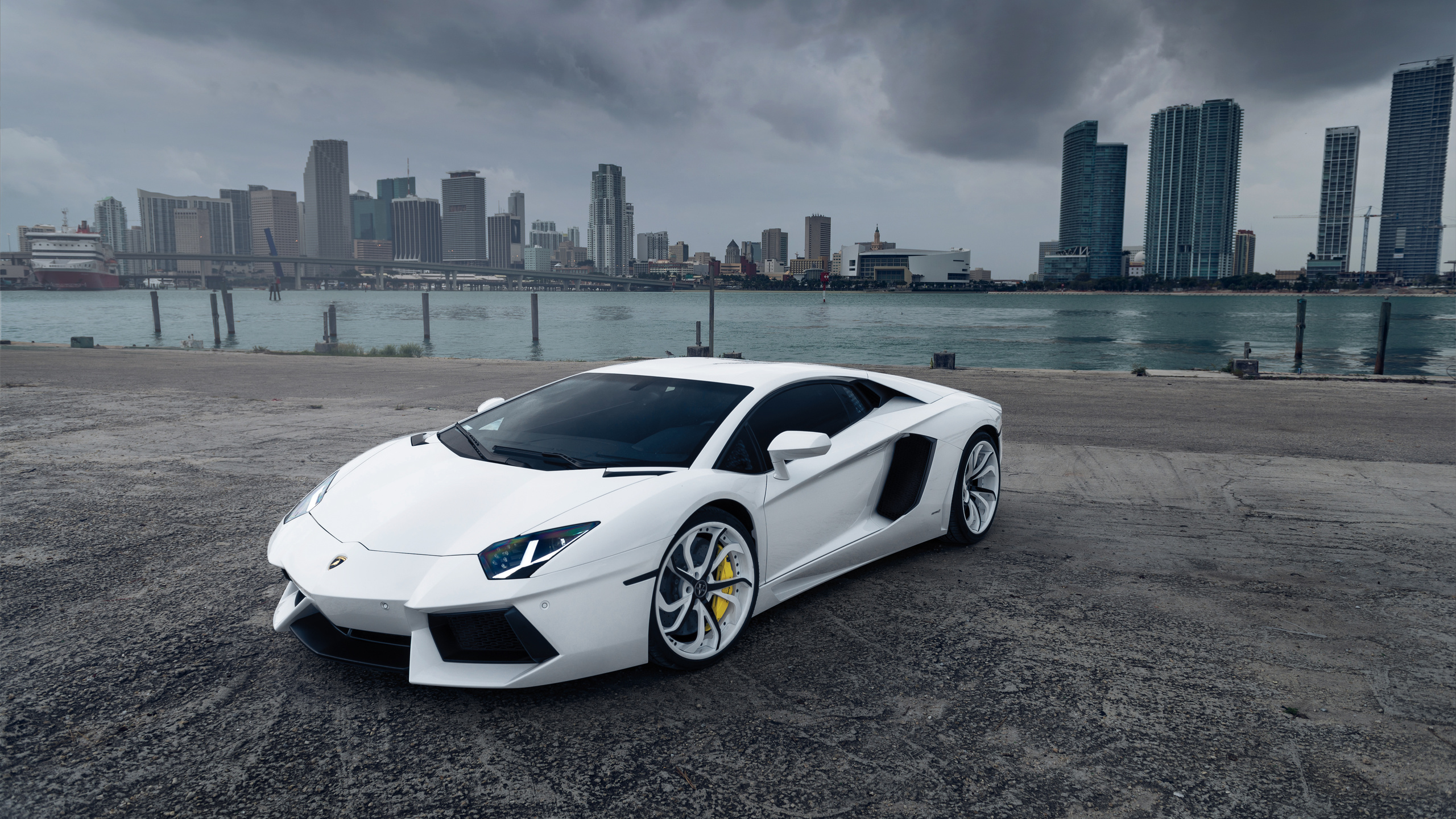 white, vellano mc customs, lamborghini, aventador