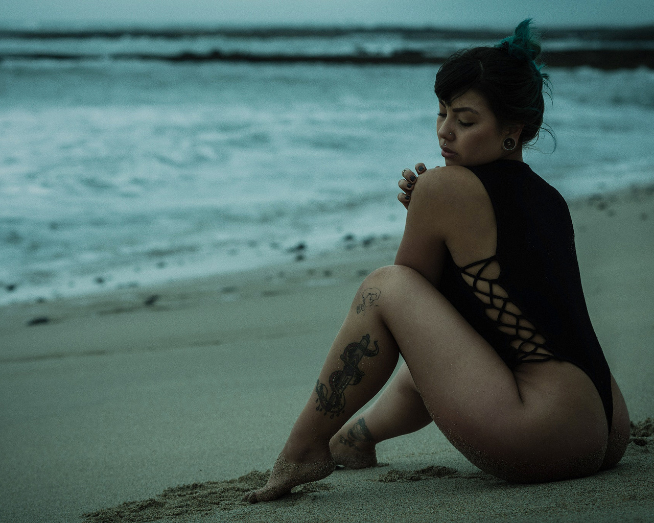 women, tanned, one-piece swimsuit, ass, sand, sea, women outdoors, tattoo, sitting, dyed hair, painted nails, pierced nose, closed eyes, depth of field, ,  , , , , ,   , , 