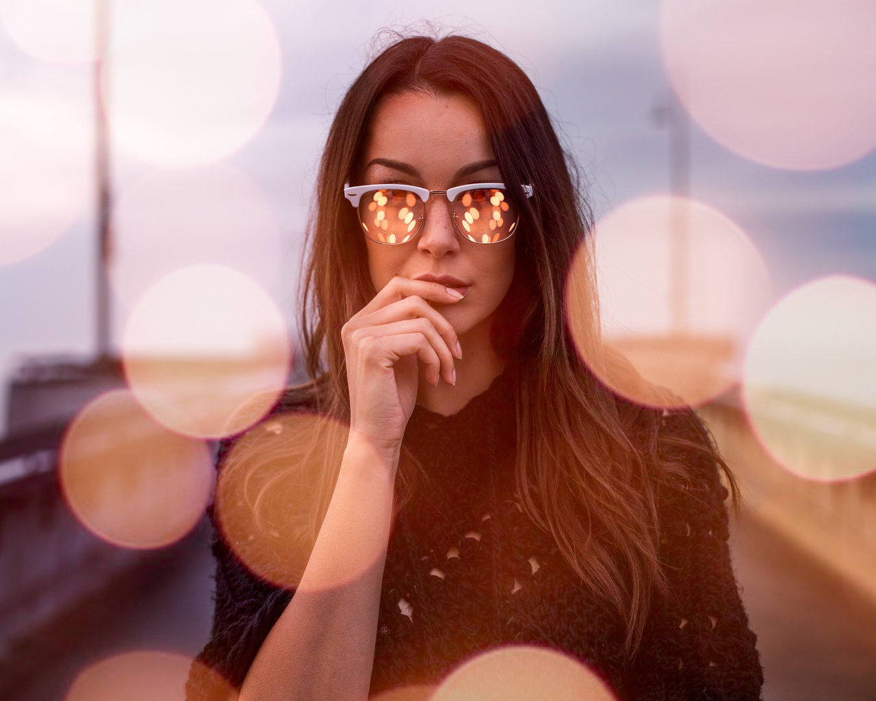 women, portrait, face, depth of field, finger on lips, sunglasses, reflection, , , ,   ,  , 