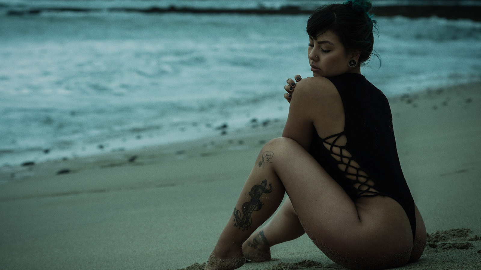 women, tanned, one-piece swimsuit, ass, sand, sea, women outdoors, tattoo, sitting, dyed hair, painted nails, pierced nose, closed eyes, depth of field, ,  , , , , ,   , , 