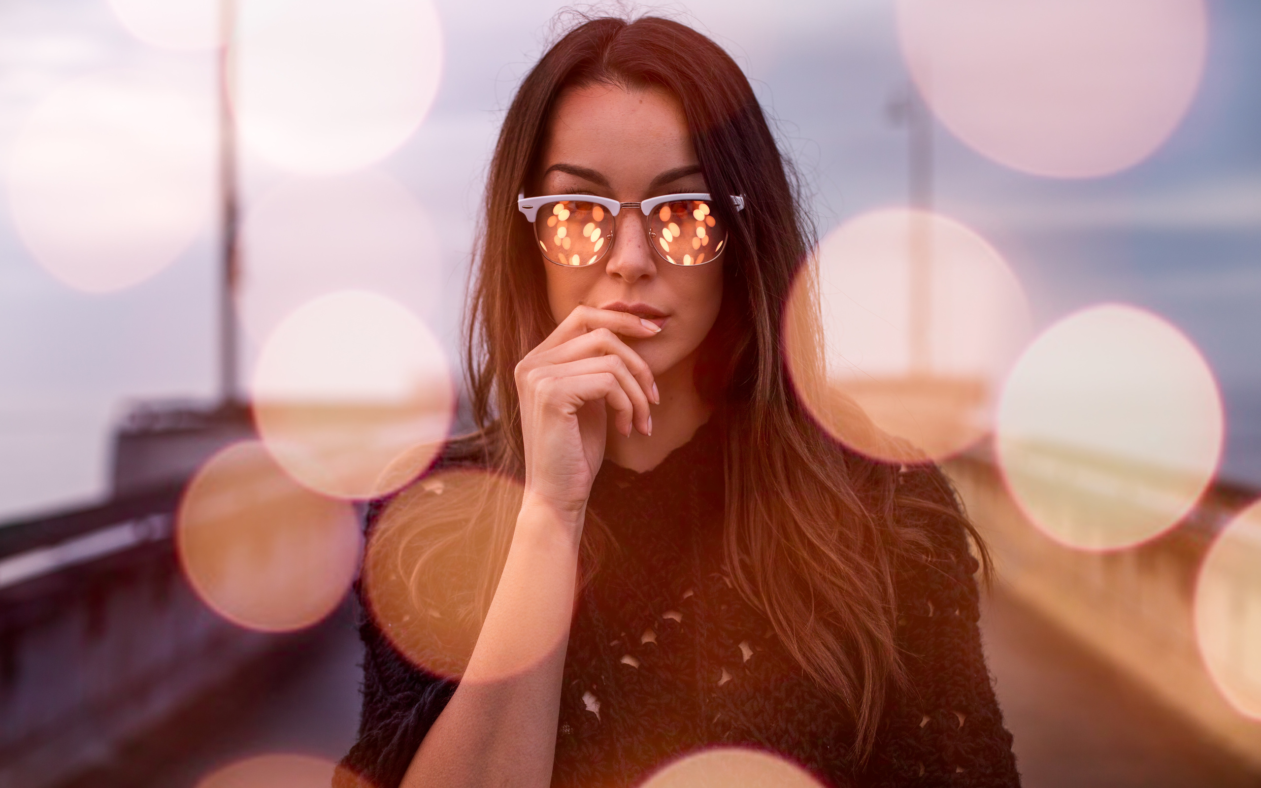 women, portrait, face, depth of field, finger on lips, sunglasses, reflection, , , ,   ,  , 