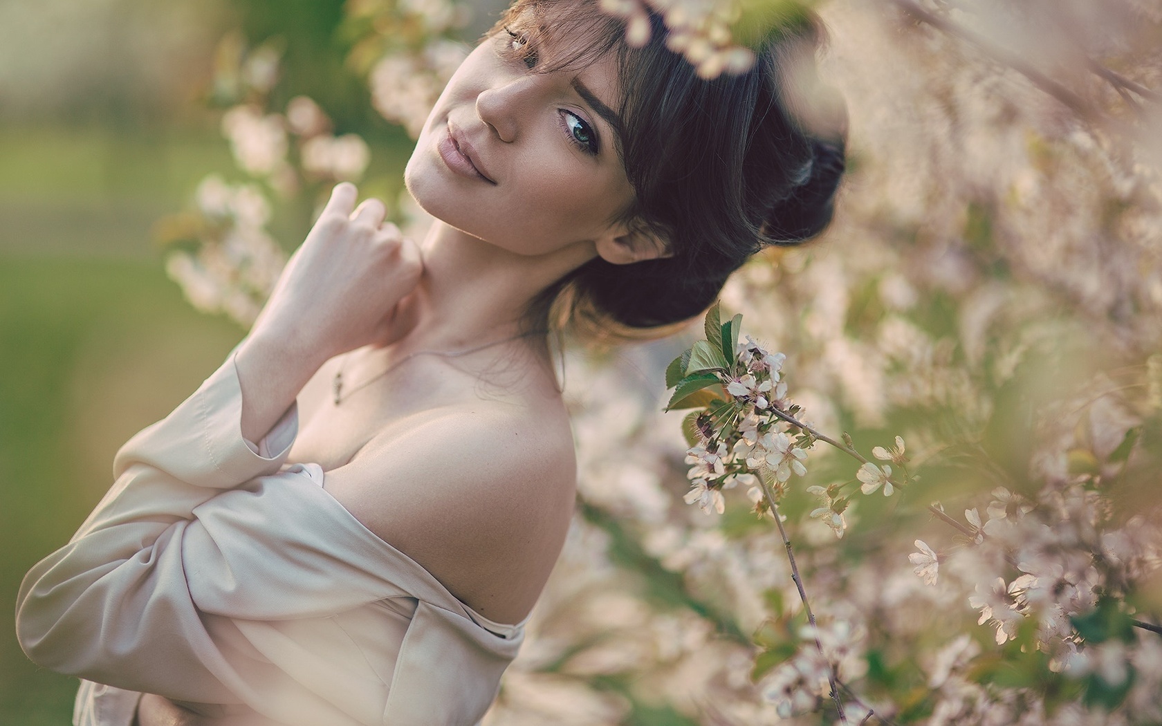 women, face, portrait, smiling, depth of field