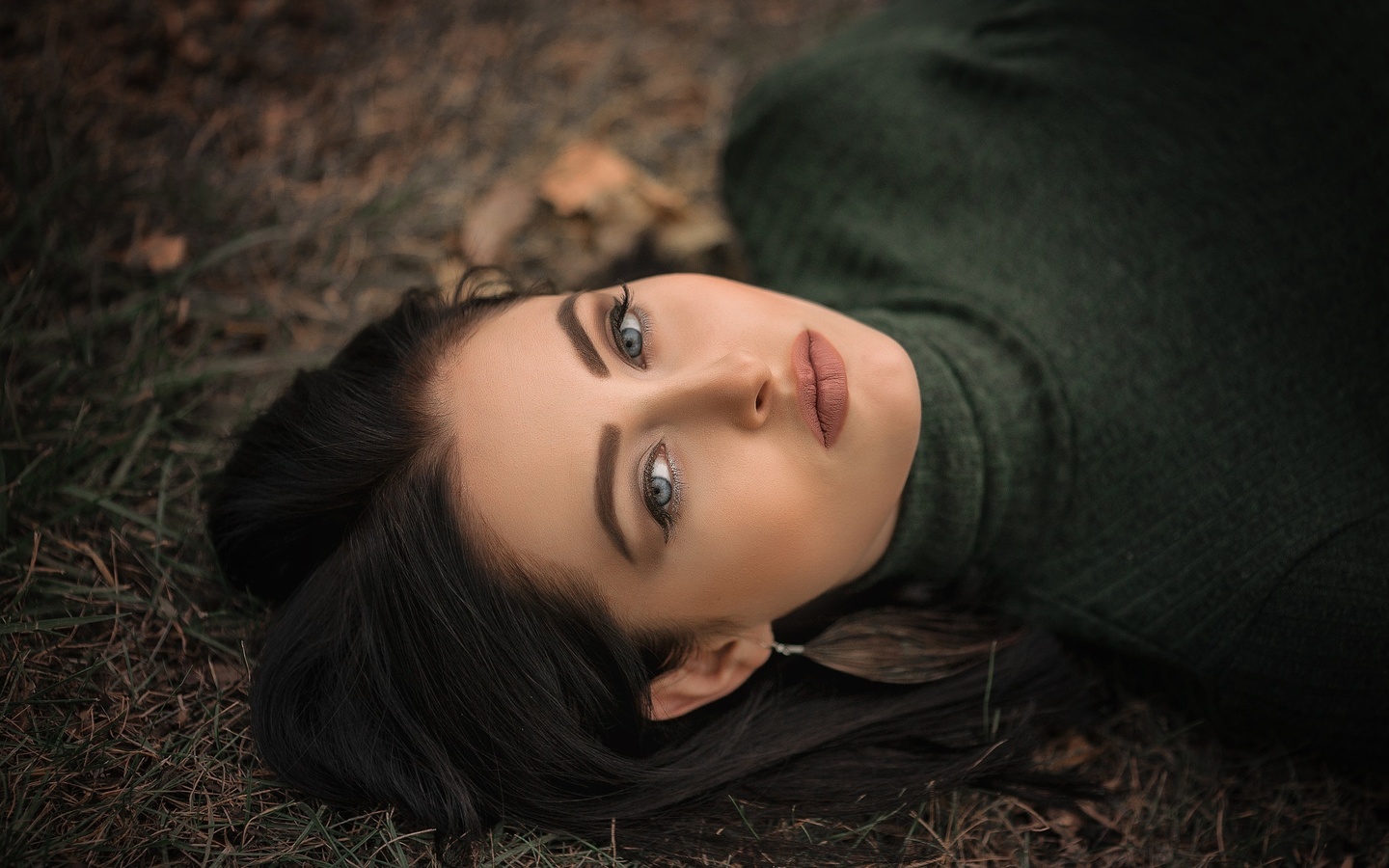 women, portrait, face, women outdoors, depth of field, leaves, , , , ,   , , 