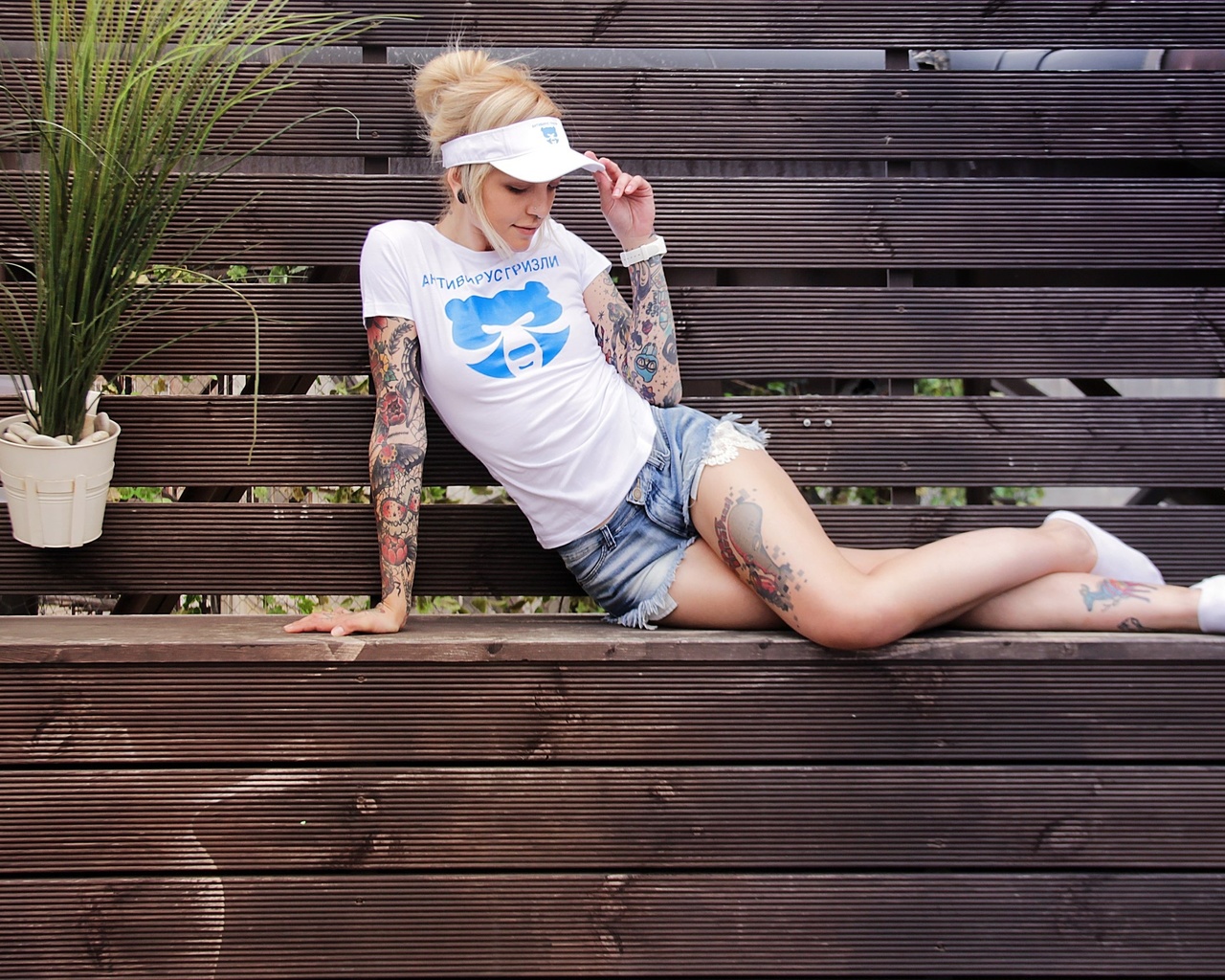 women, blonde, nose rings, tanned, t-shirt, tattoo, jean shorts, socks, portrait, plants