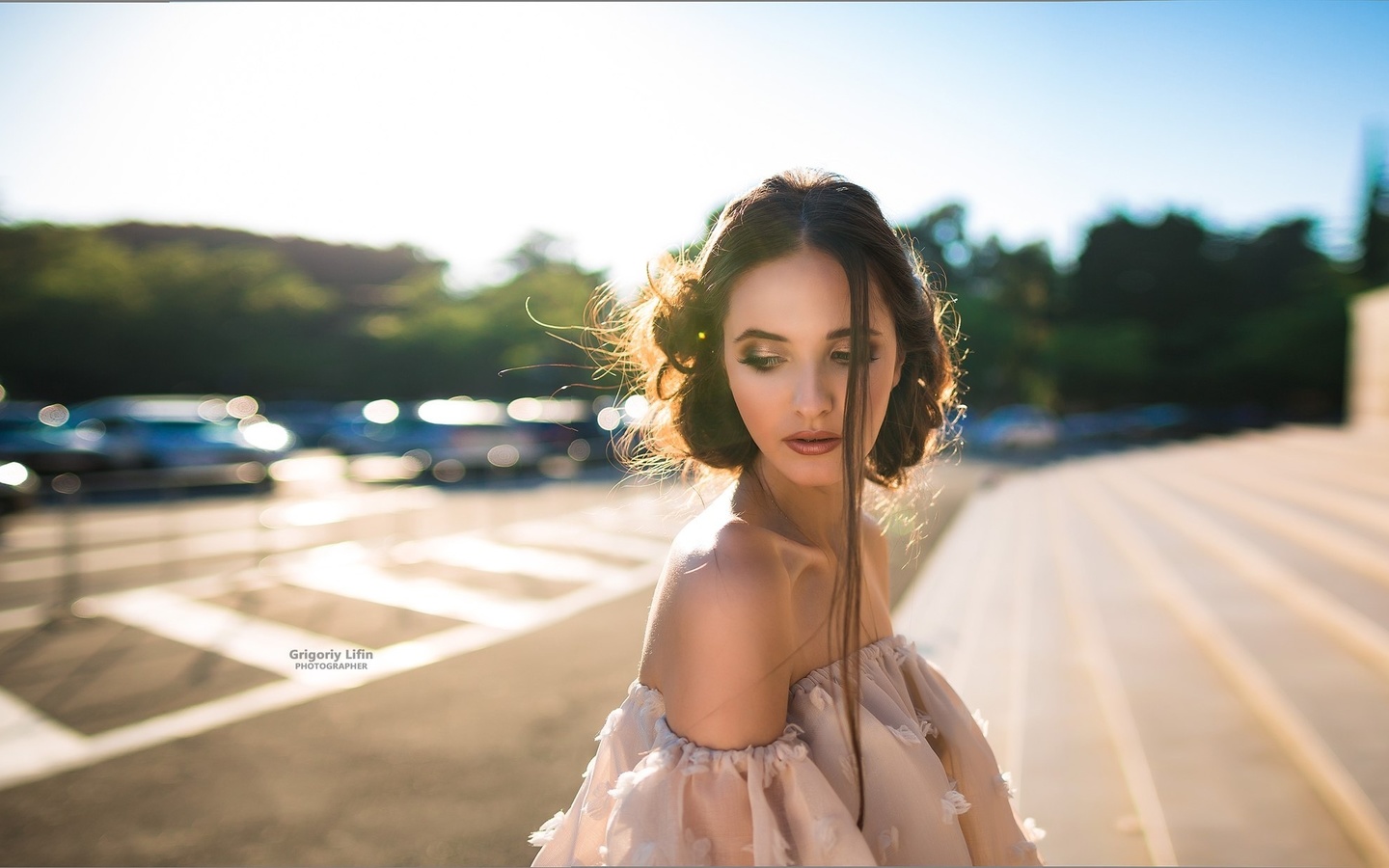 women, grigoriy lifin, bare shoulders, depth of field, portrait, women outdoors