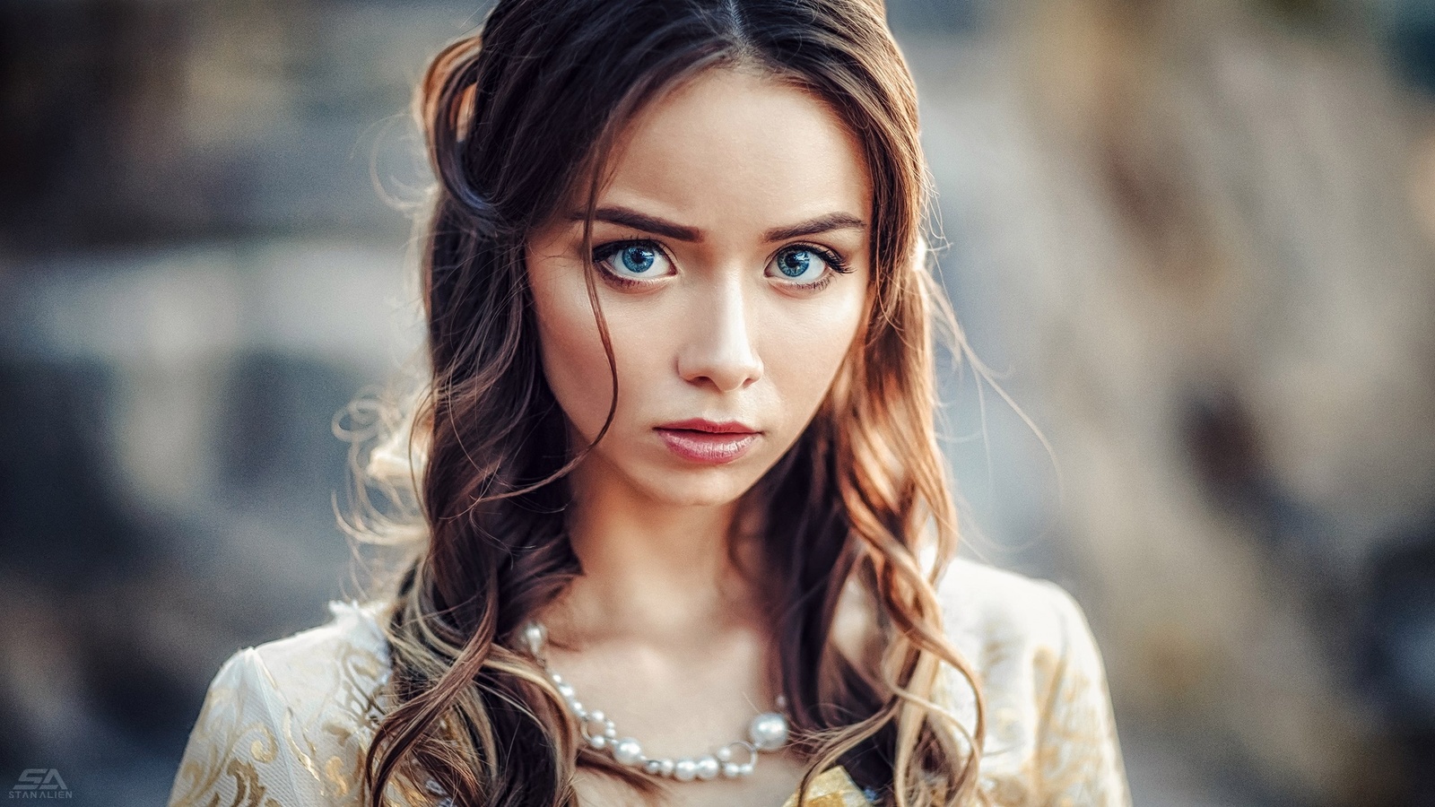 women, anastasia vishnevskaya, depth of field, portrait, face, blue eyes, pearl necklace