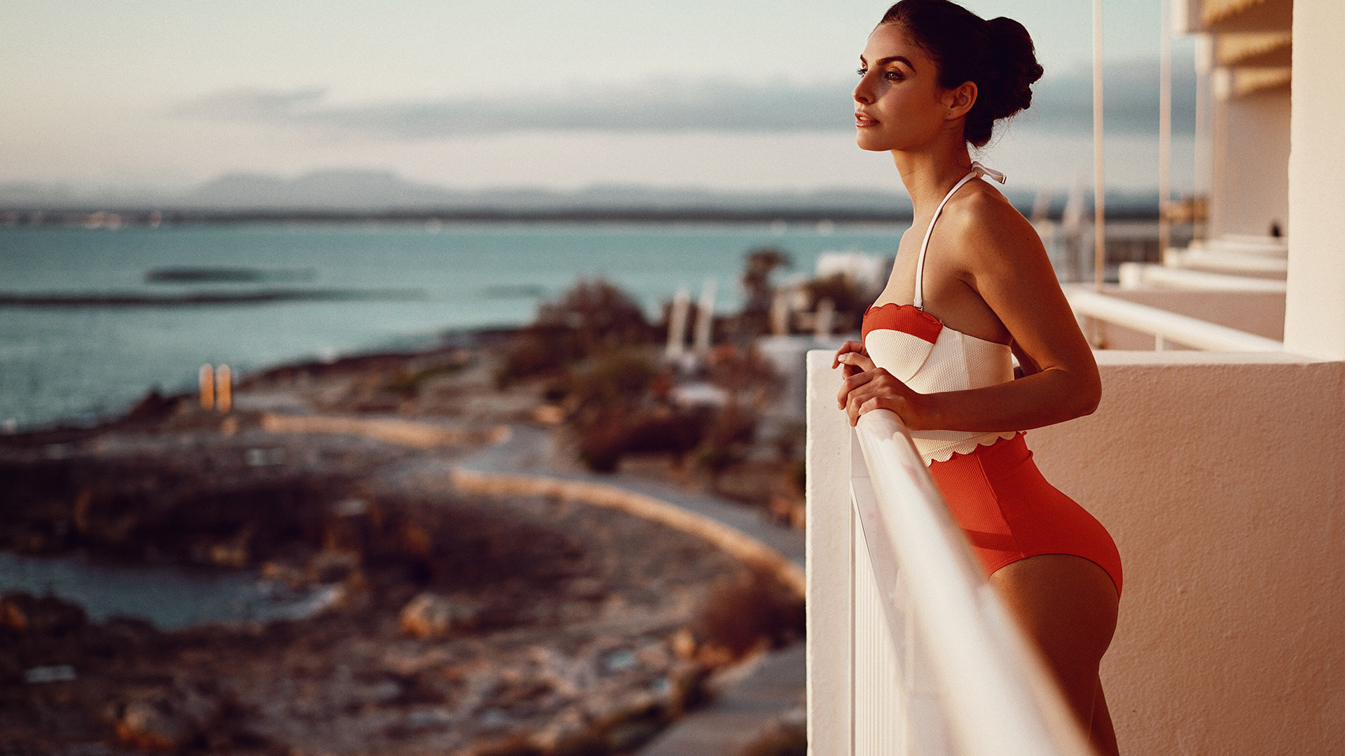 women, sea, balcony, ass, tanned, one-piece swimsuit, looking away, depth of field