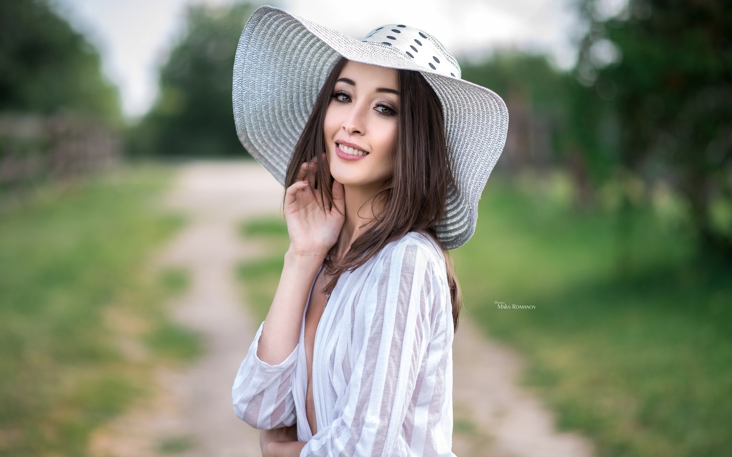 women, hat, portrait, maksim romanov, depth of field, smiling, women outdoors