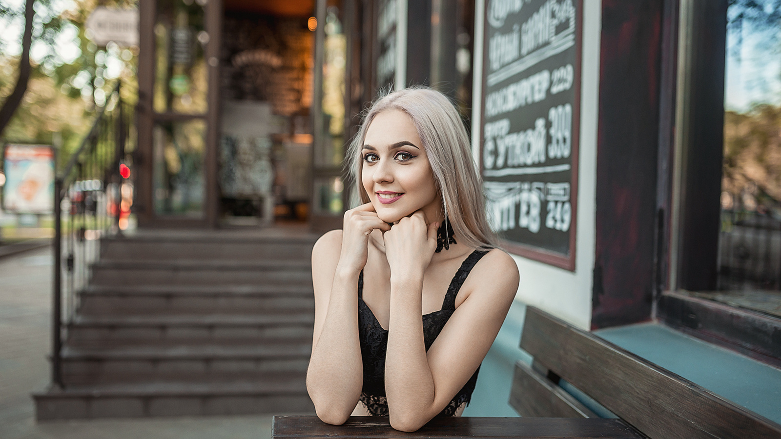 women, blonde, portrait, women outdoors, smiling, depth of field, sitting