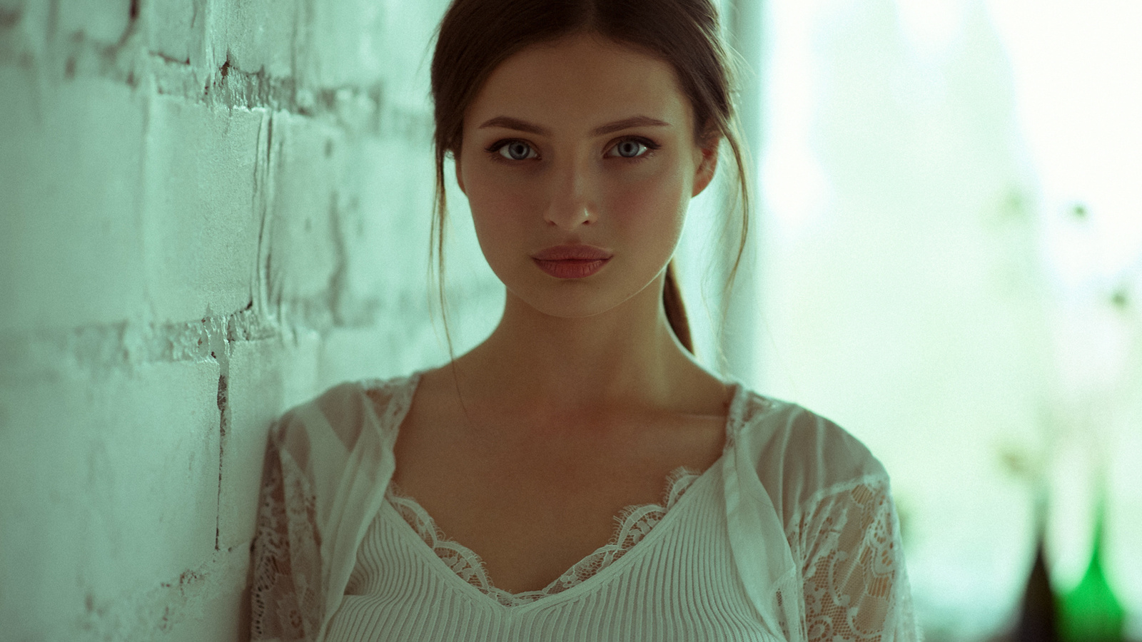 women, face, portrait, wall, depth of field