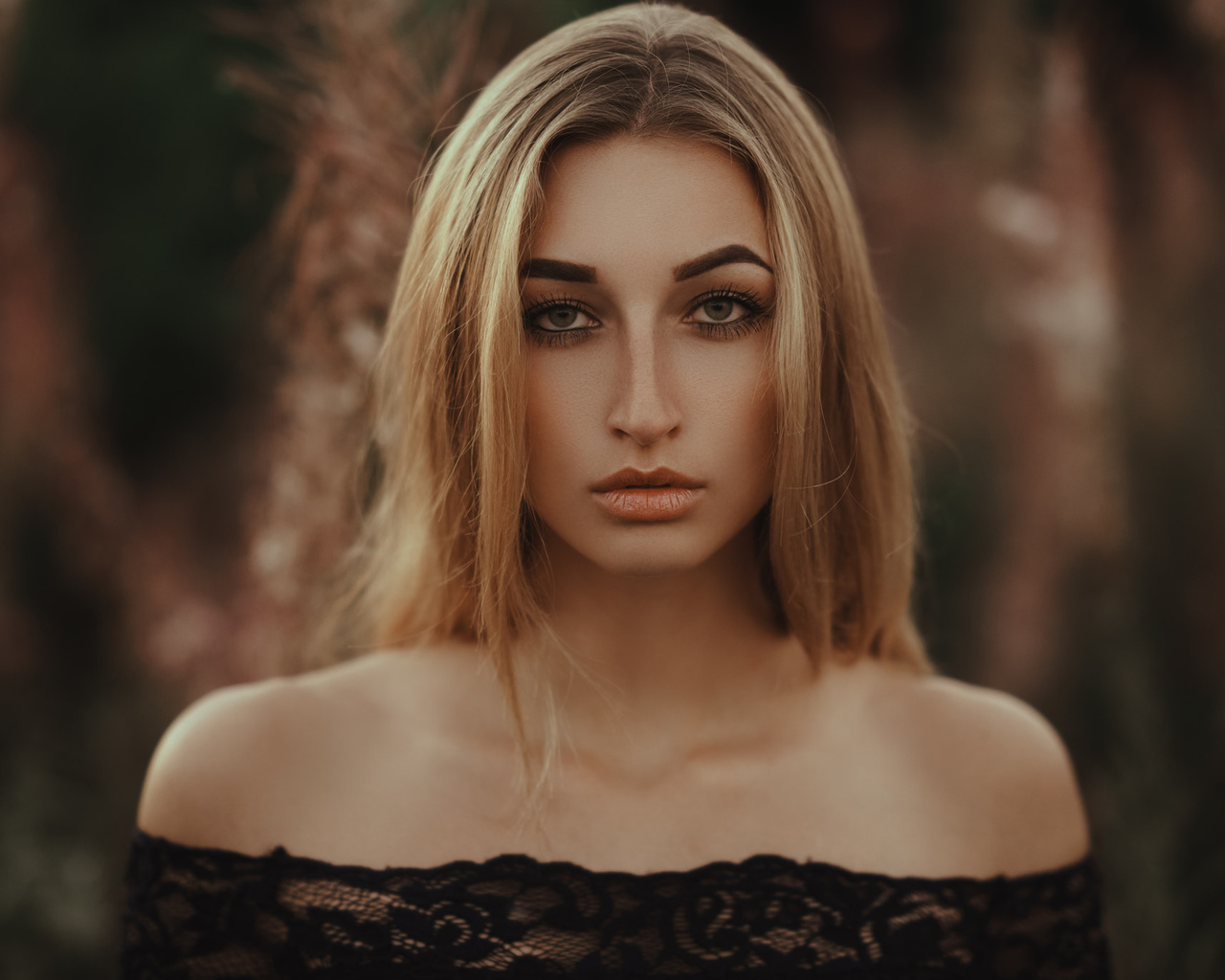 women, blonde, portrait, depth of field